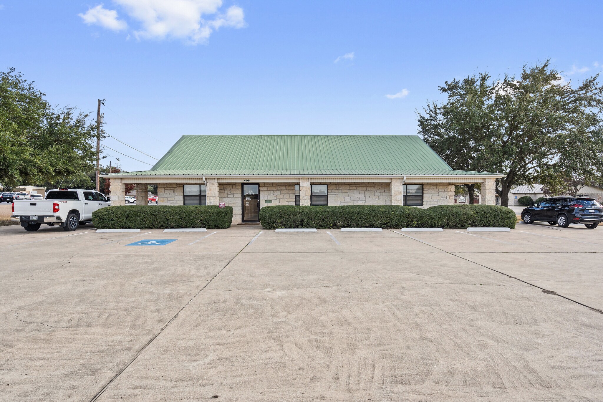 409 Mallard Ln, Taylor, TX for Rent