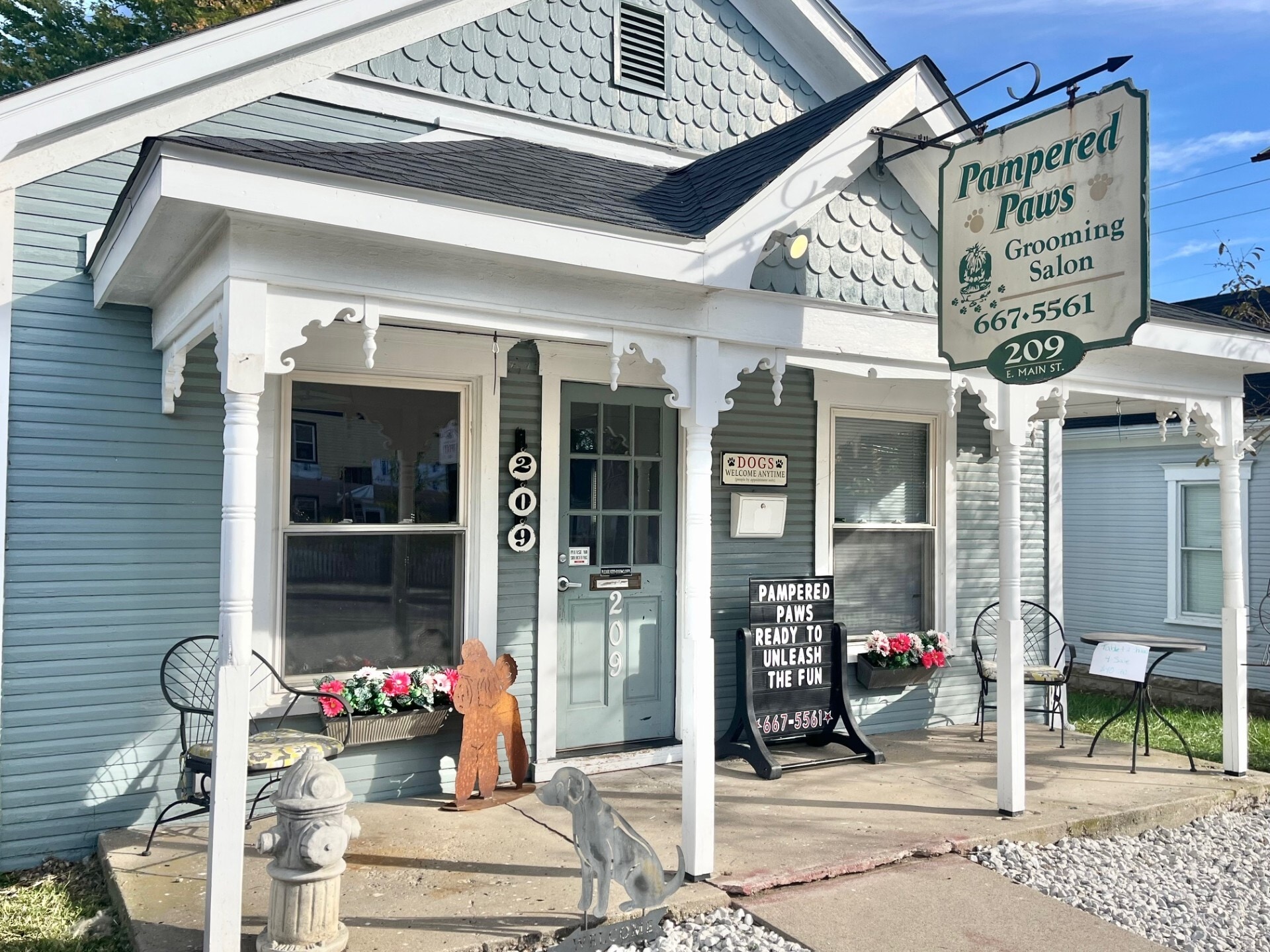 209 E Main St, Tipp City, OH for Sale