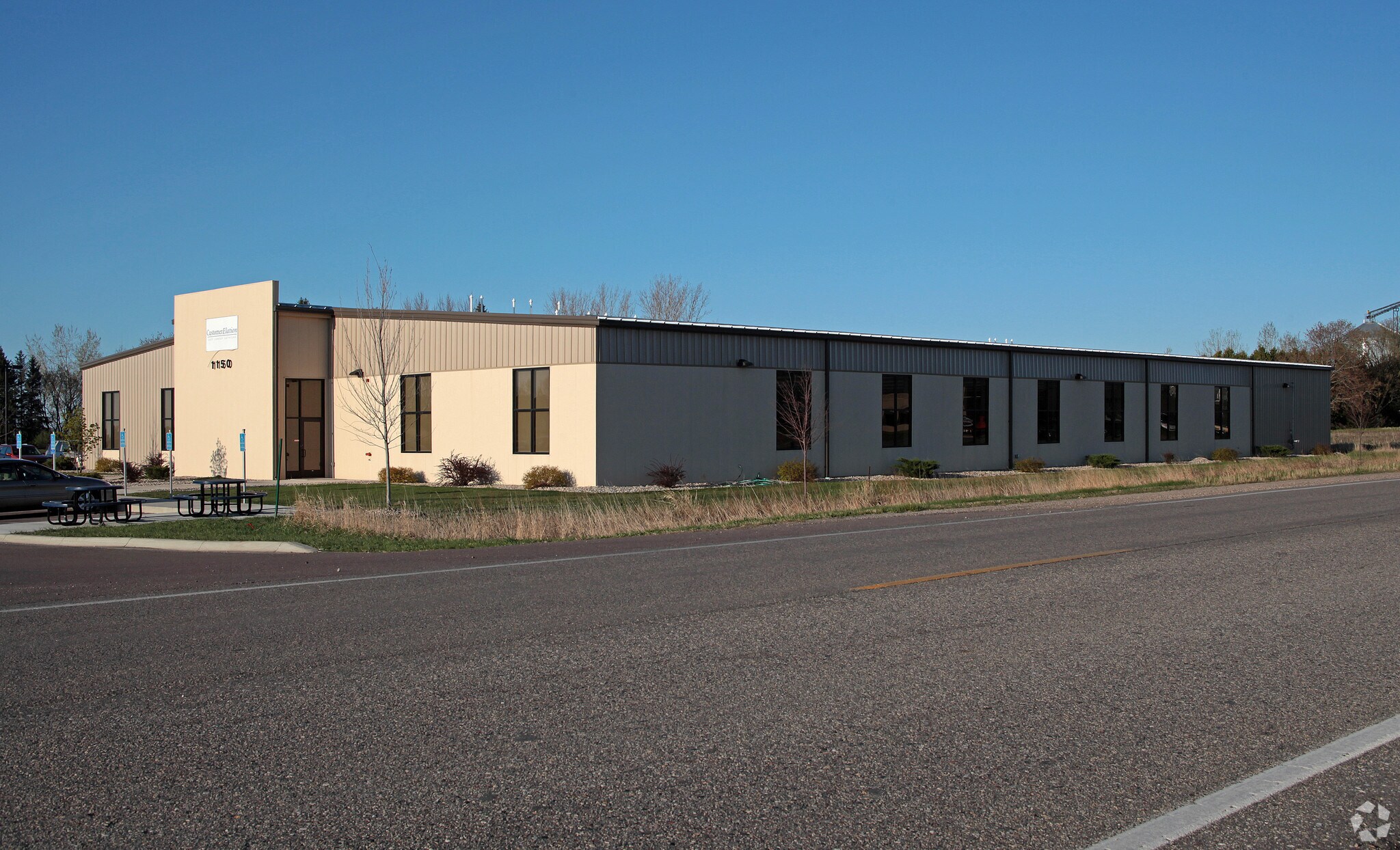 1150 5th Ave SE, Hutchinson, MN for Rent