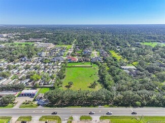 Friendswood, TX Commercial - 300 W Edgewood Dr