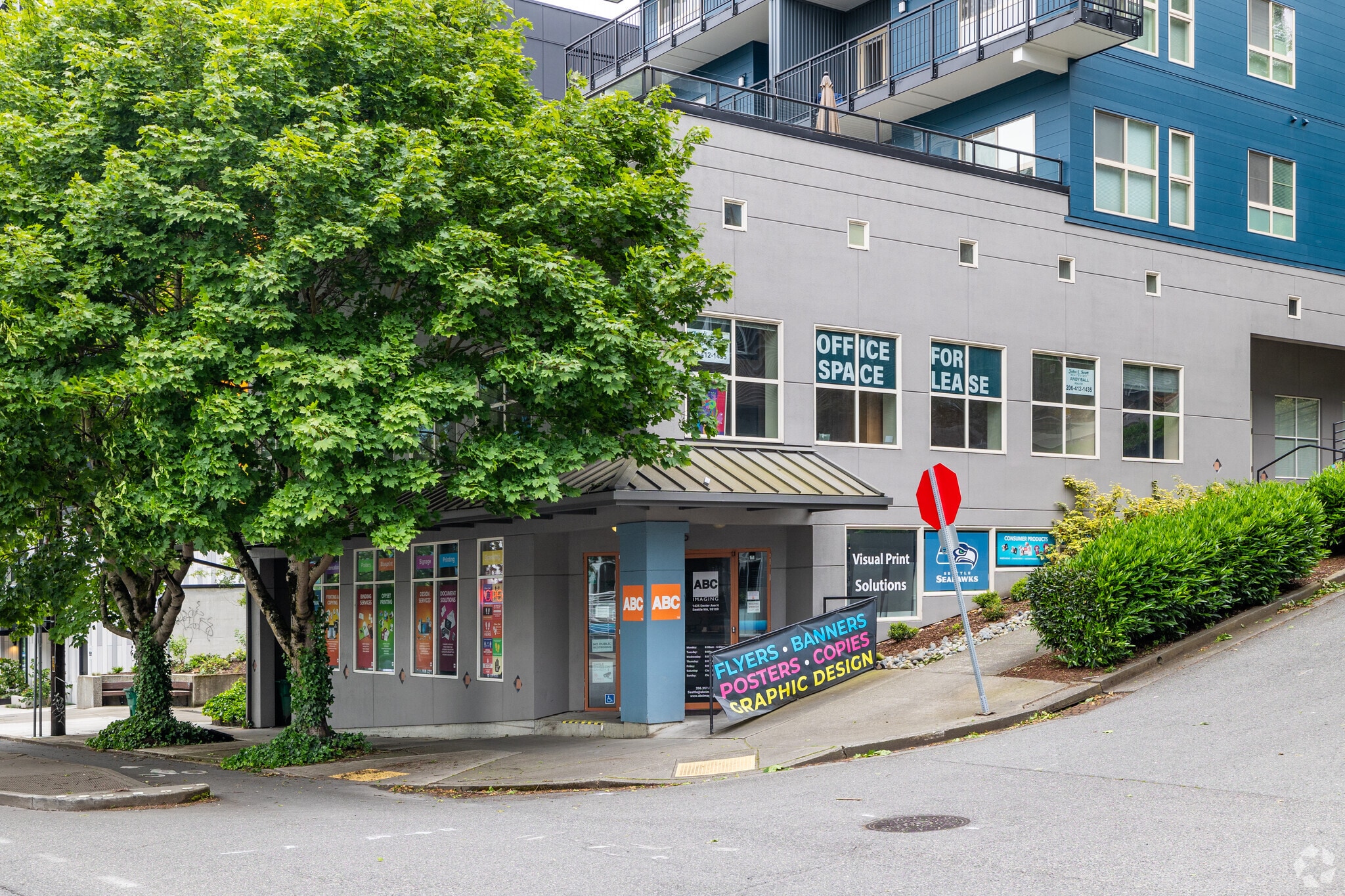 1425 Dexter Ave, Seattle, WA for Rent