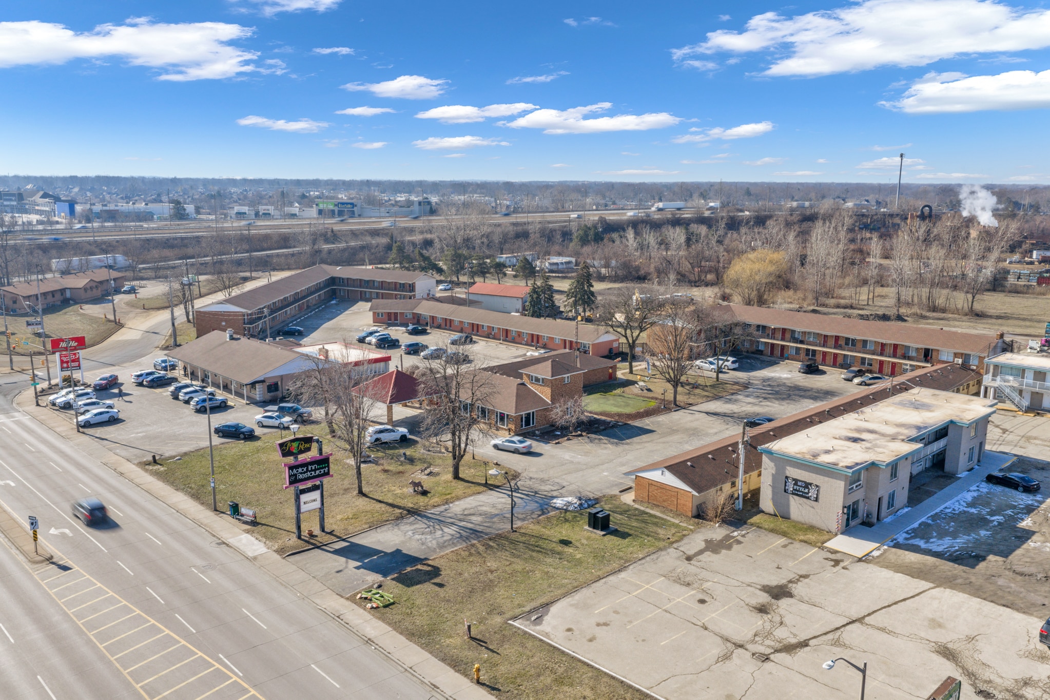 2889 Howard Av, Windsor, ON for Sale