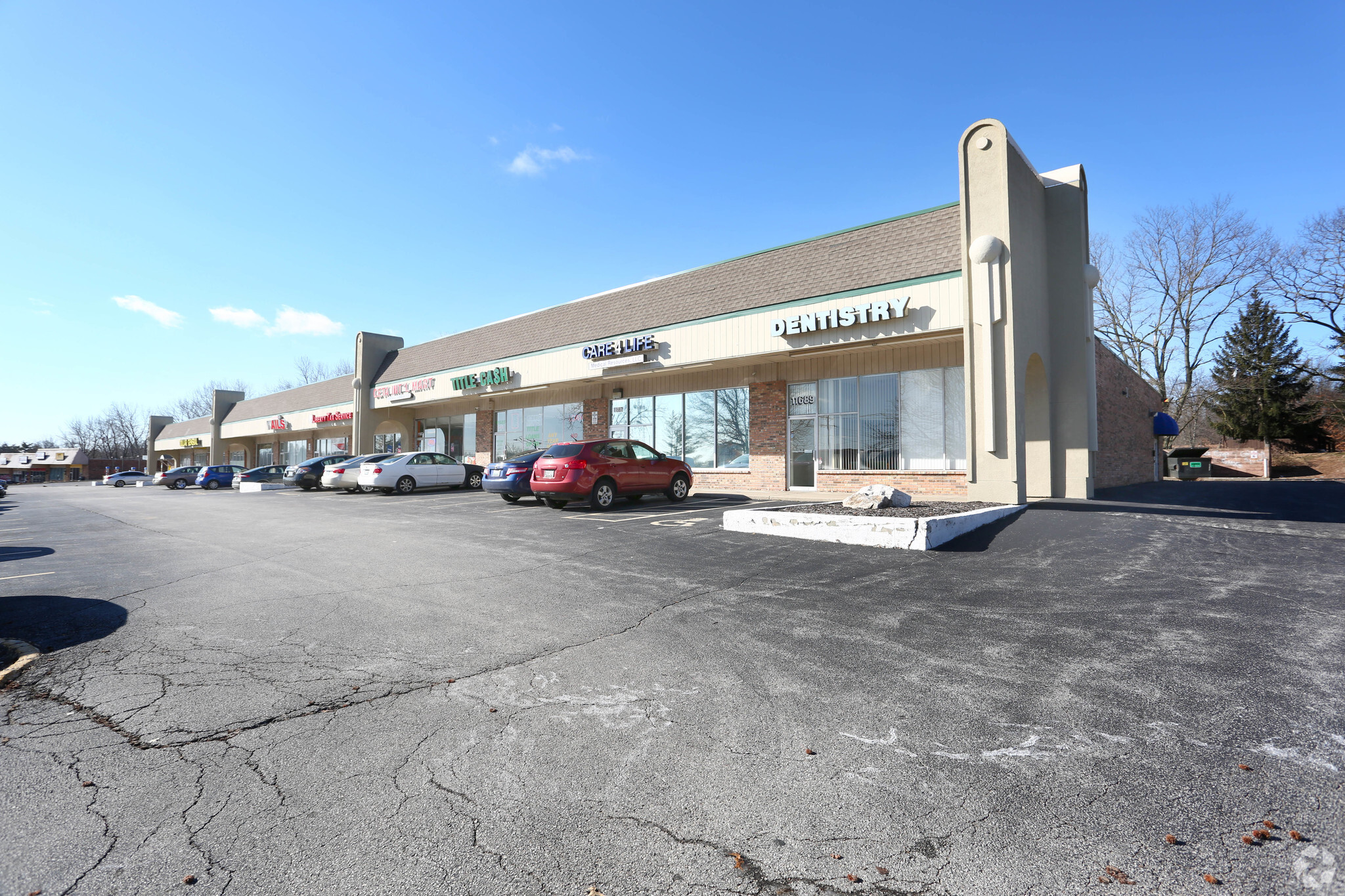 11663-11689 W Florissant Ave, Florissant, MO for Rent