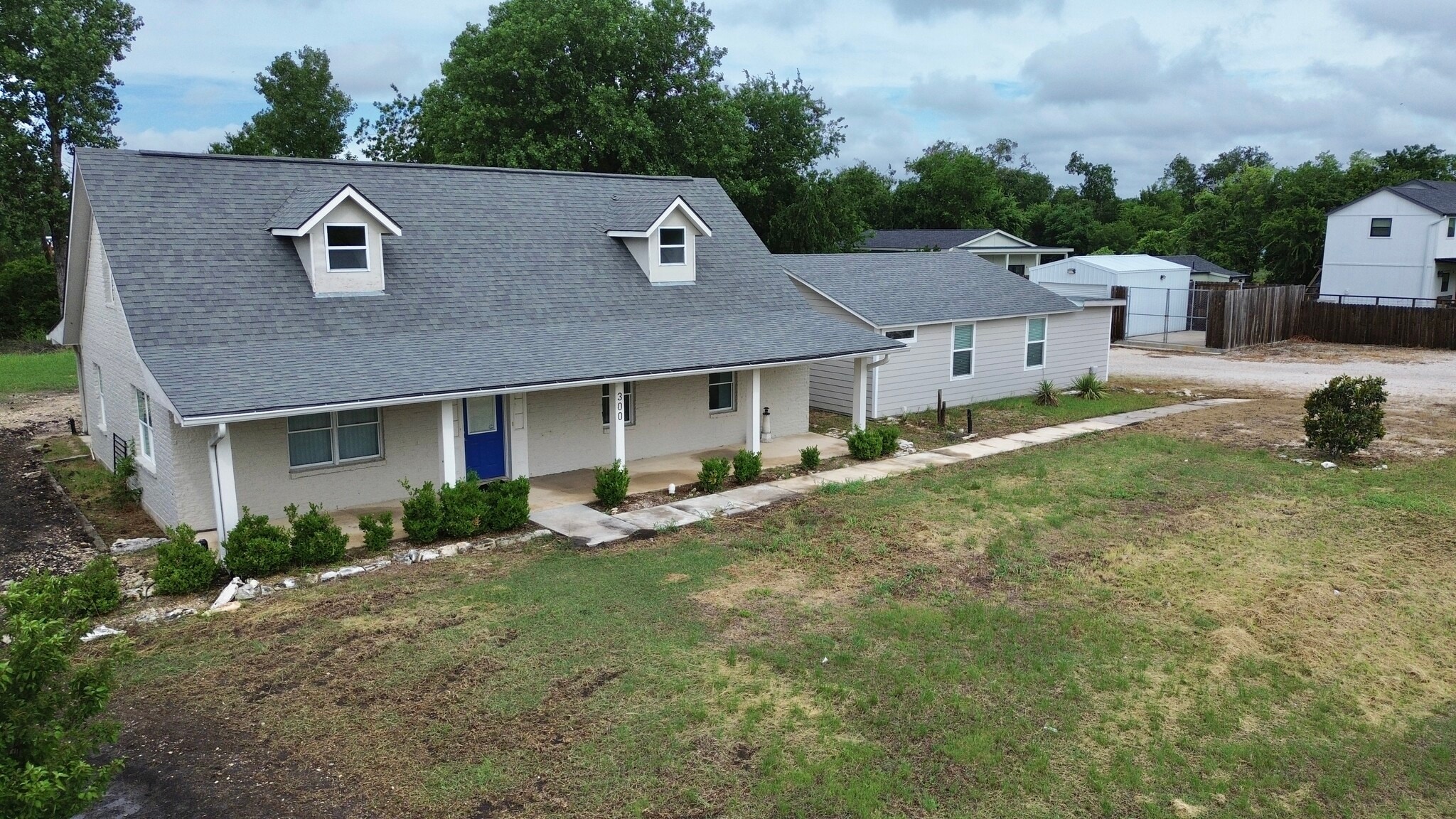 300 Carmel Creekside Dr, Hutto, TX for Sale