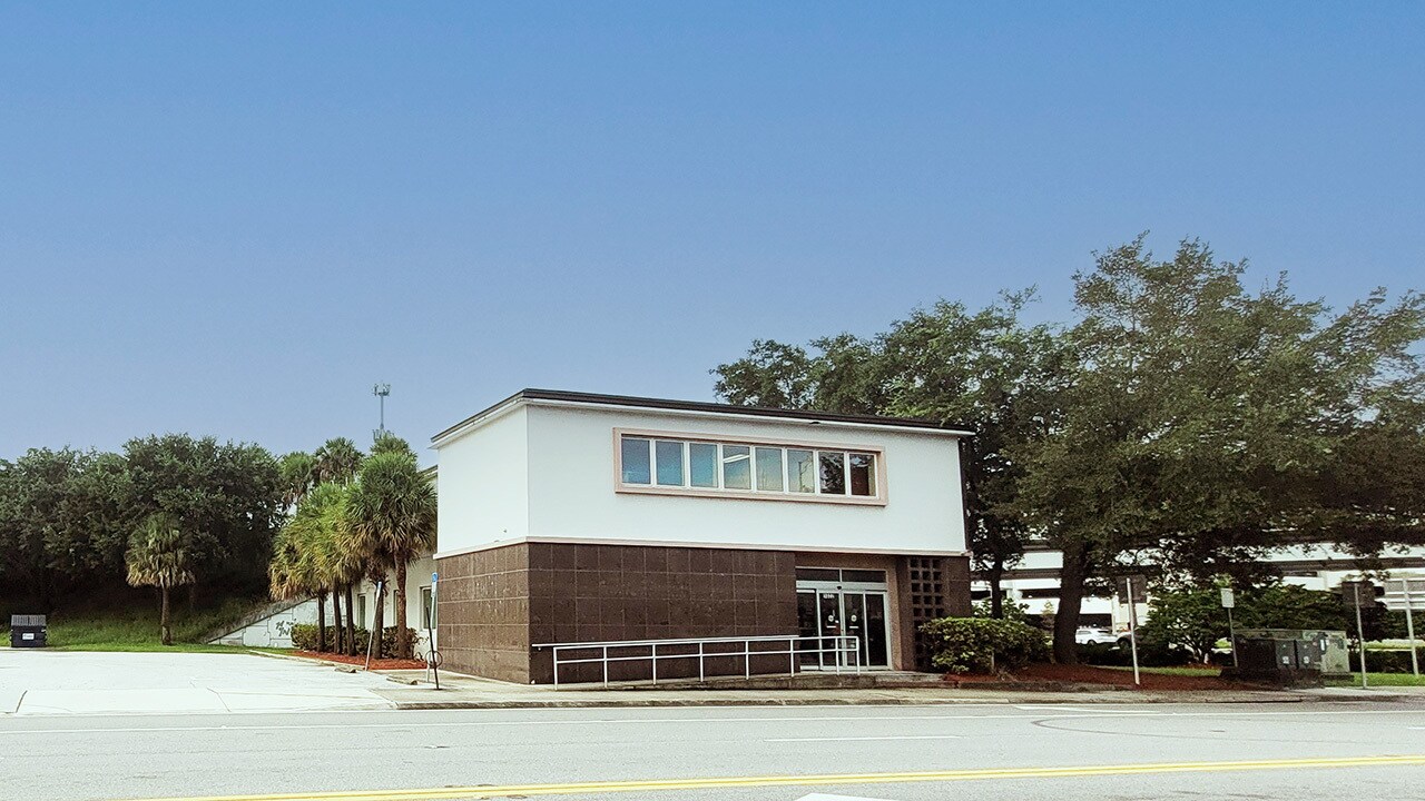 1022 Prudential Dr, Jacksonville, FL for Sale