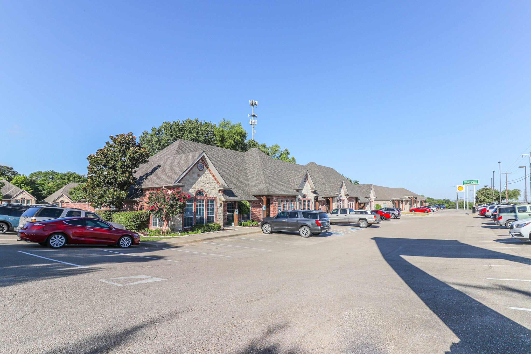 1000 State Highway 6, Woodway, TX for Rent