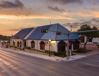 San Marcos, TX Retail - 300-302 University Dr