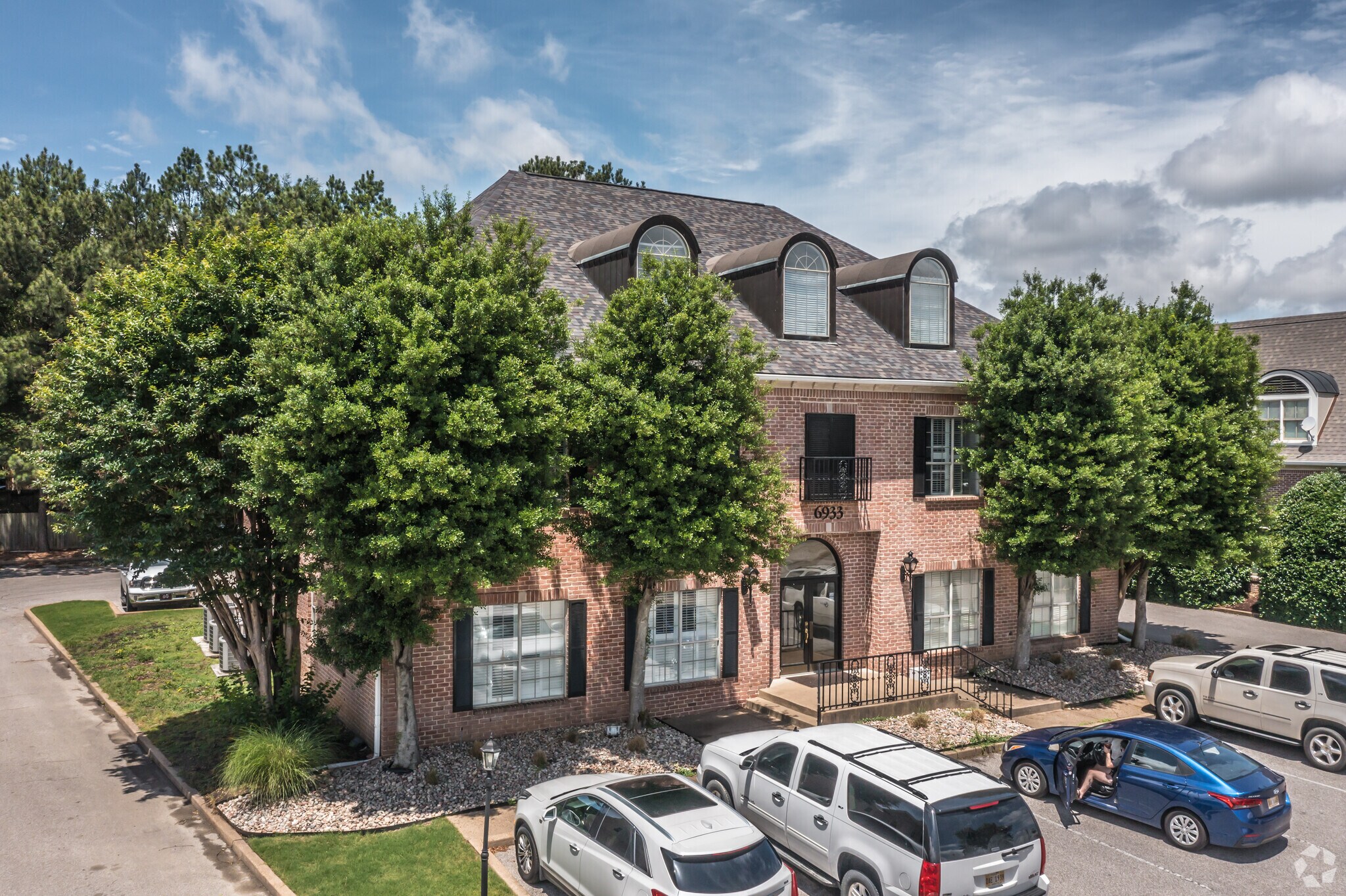 6933 Crumpler Blvd, Olive Branch, MS for Rent