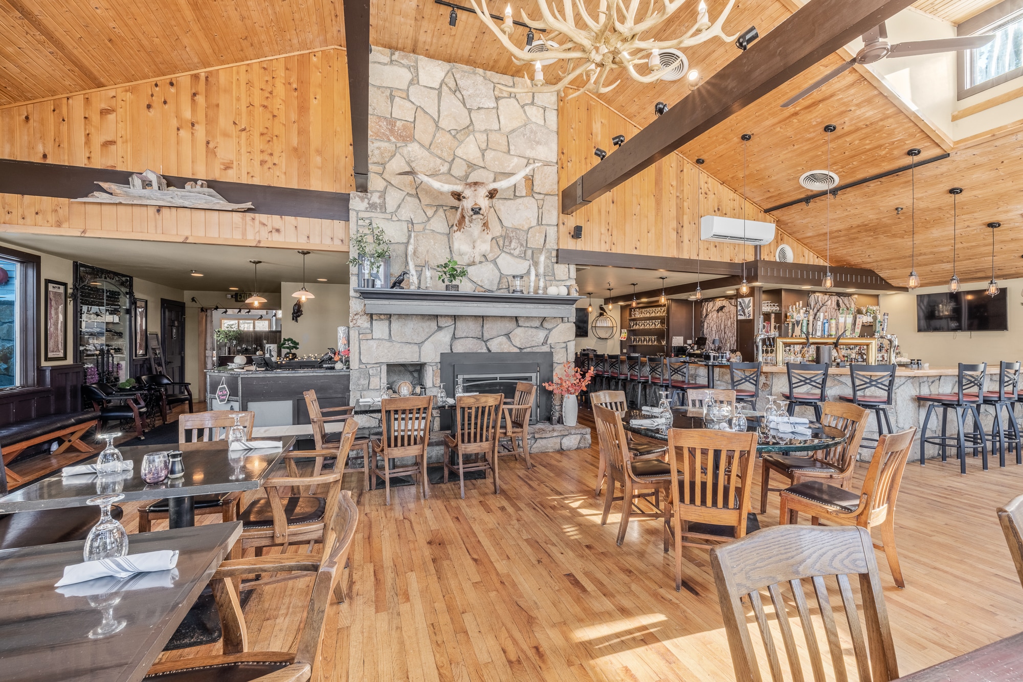 1844 Depot St, Manchester Center, VT for Sale