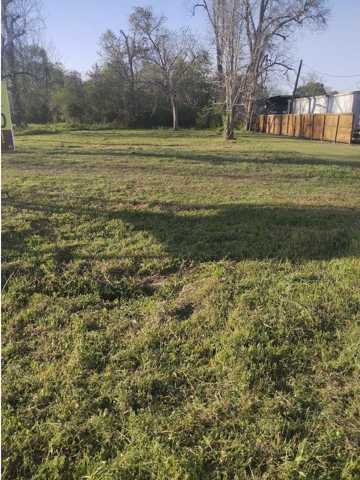 714 W Clayton St, Dayton, TX for Sale