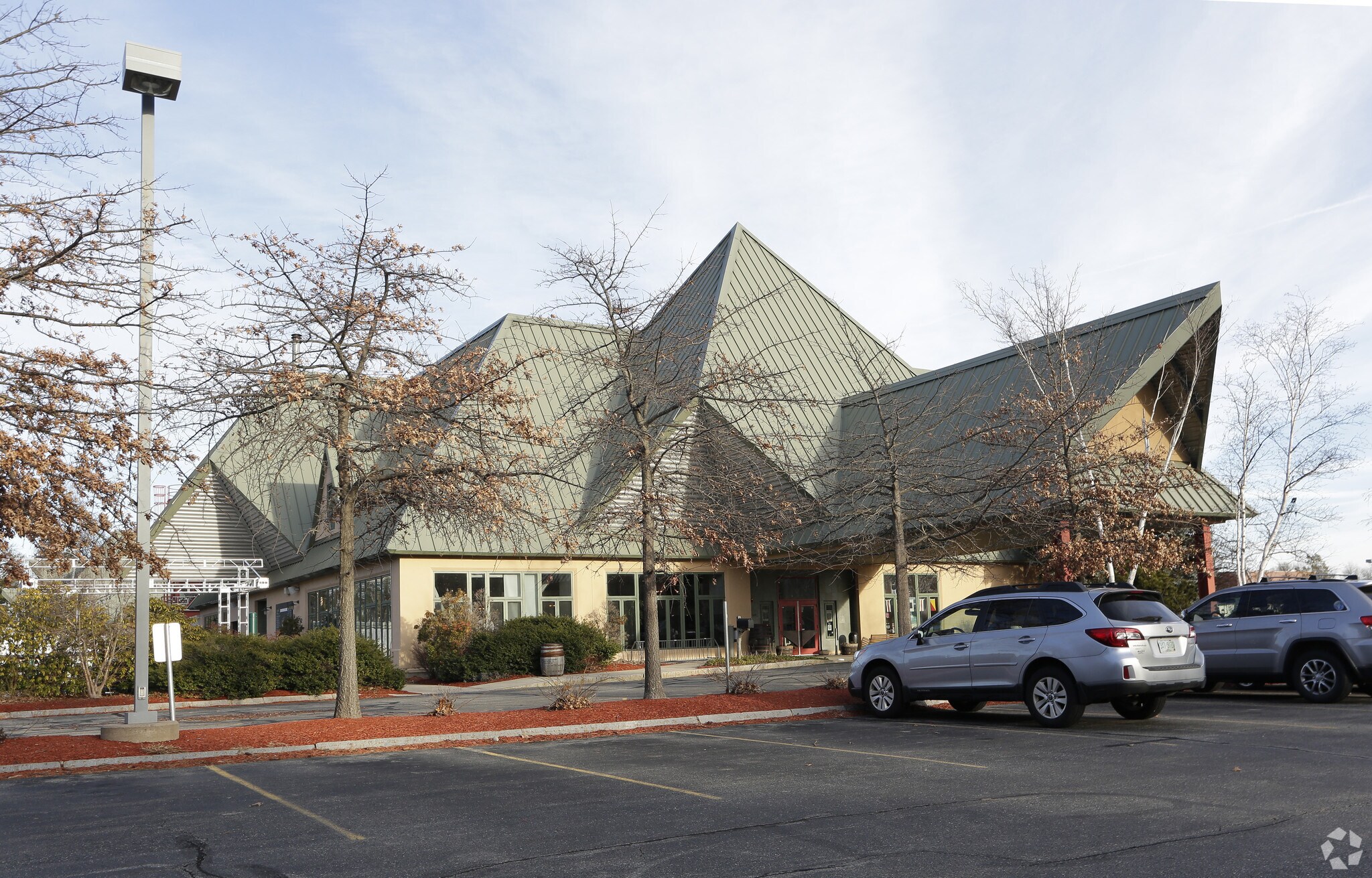 35 Corporate Dr, Portsmouth, NH for Rent