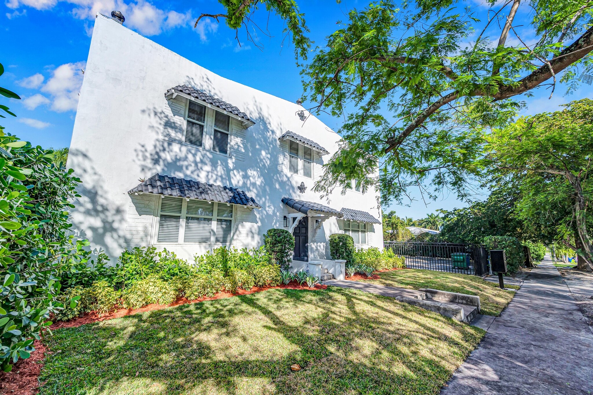 893 NE 81st St, Miami, FL for Sale