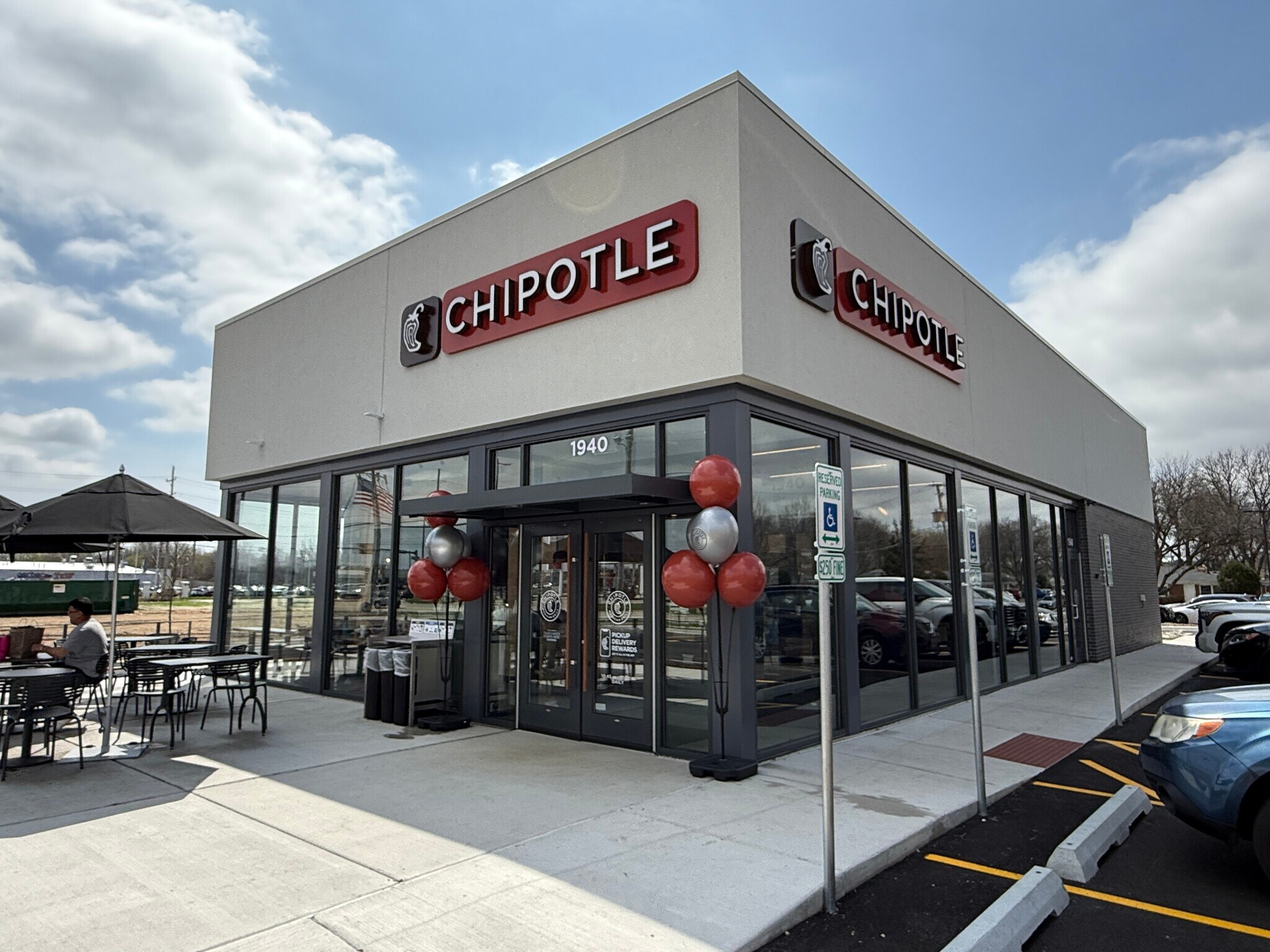 1940 N State St, Belvidere, IL for Sale