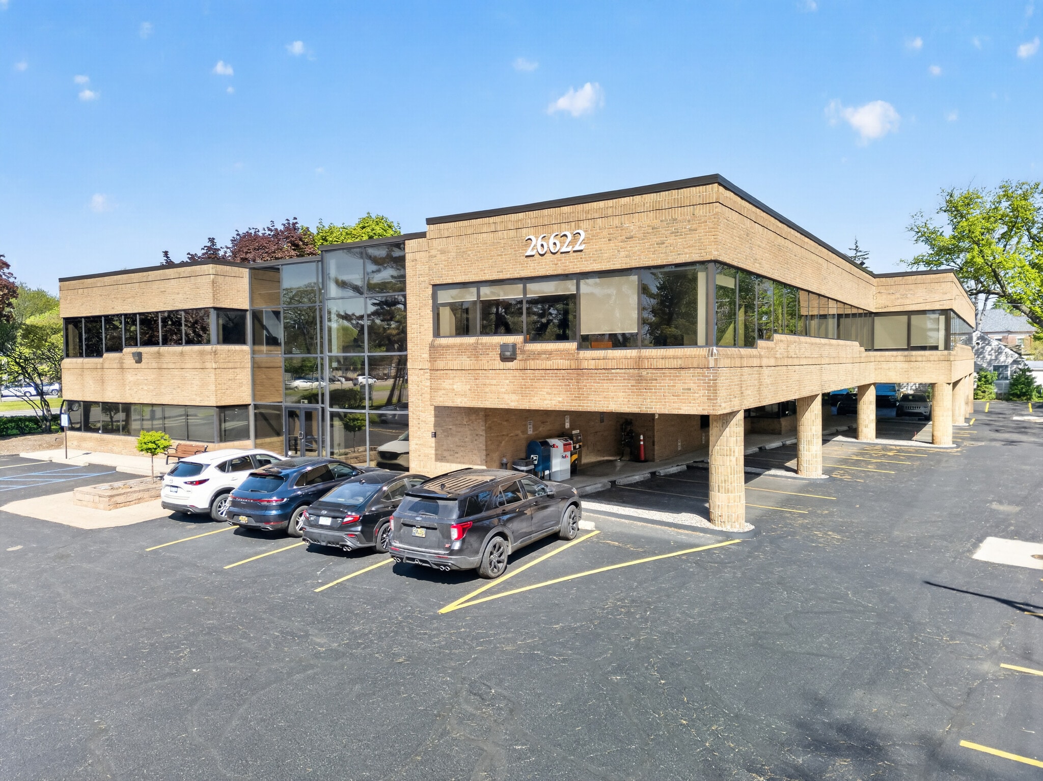 26622 Woodward Ave, Royal Oak, MI for Rent