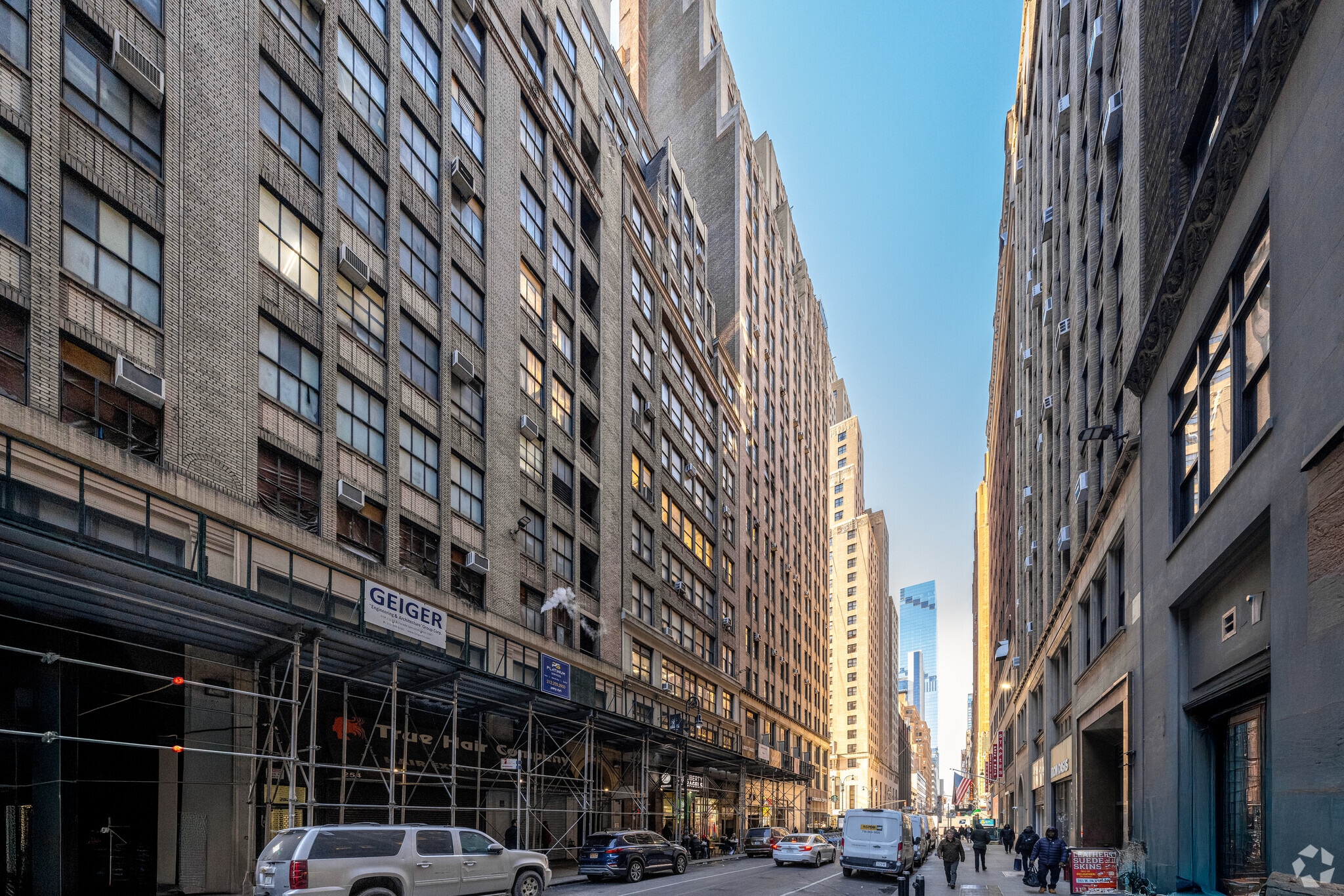 260 W 35th St, New York, NY for Rent