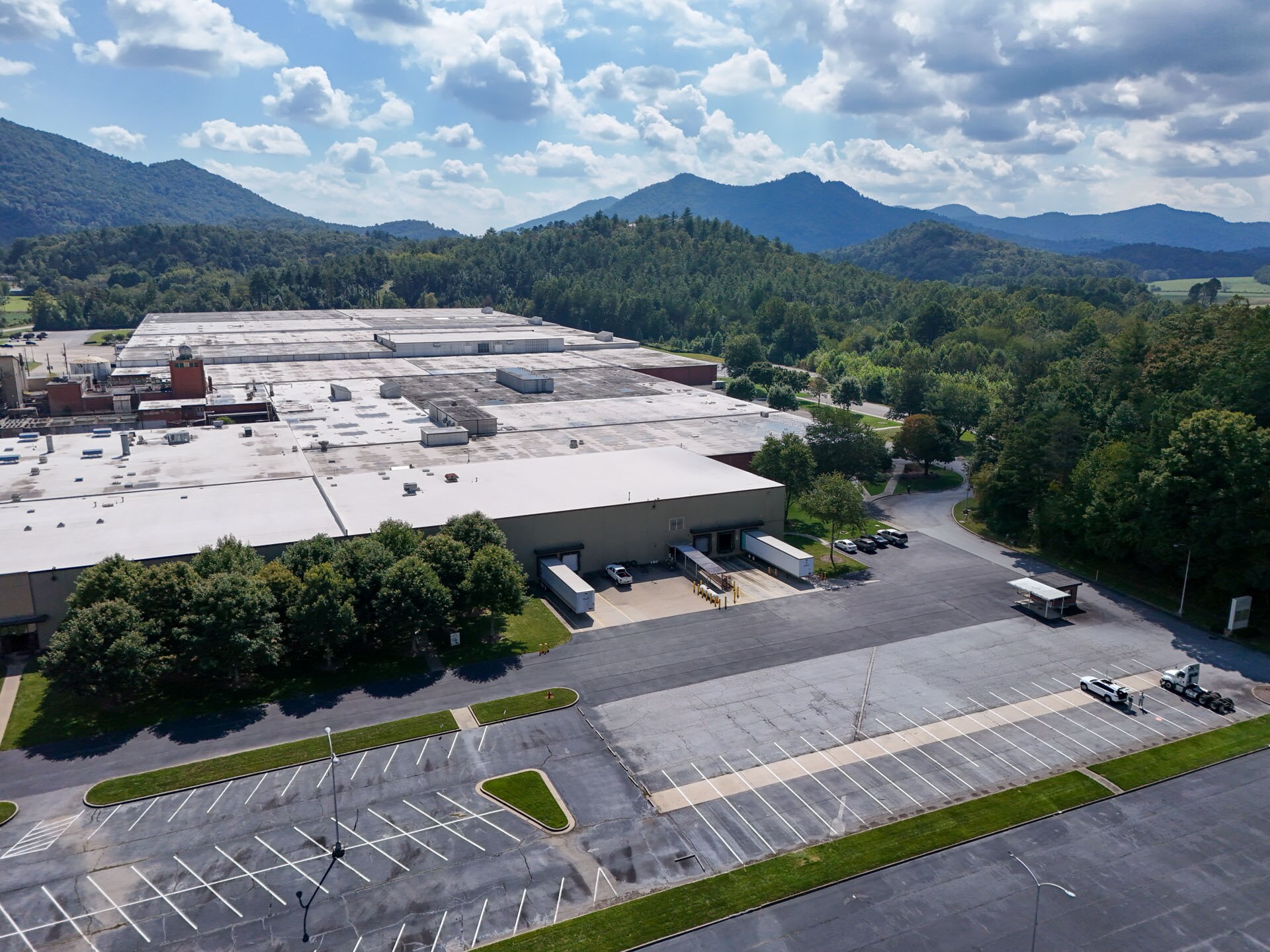 400 Kellys Creek Rd, Rabun Gap, GA for Rent