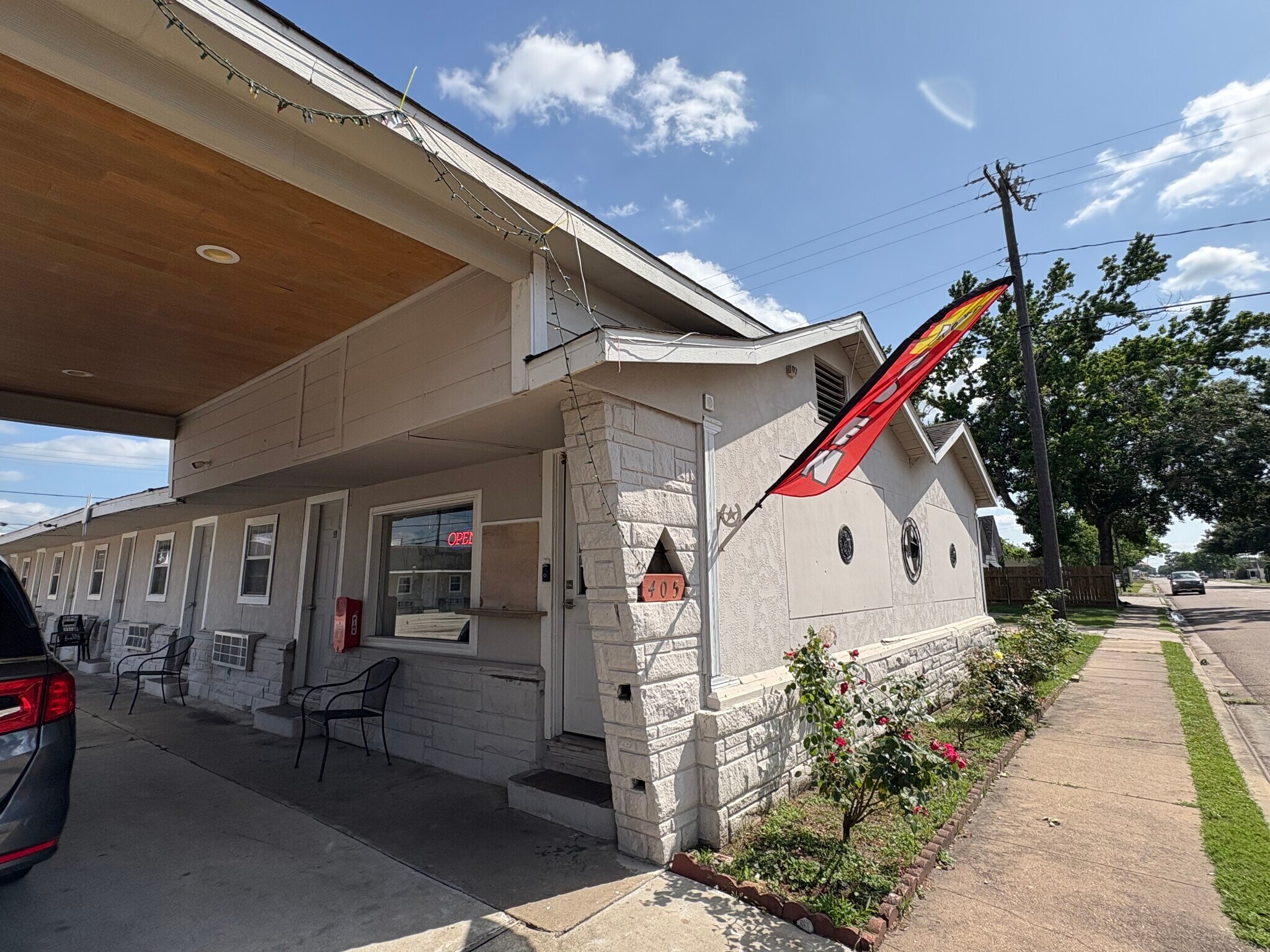 405 W Jackson St, El Campo, TX for Sale