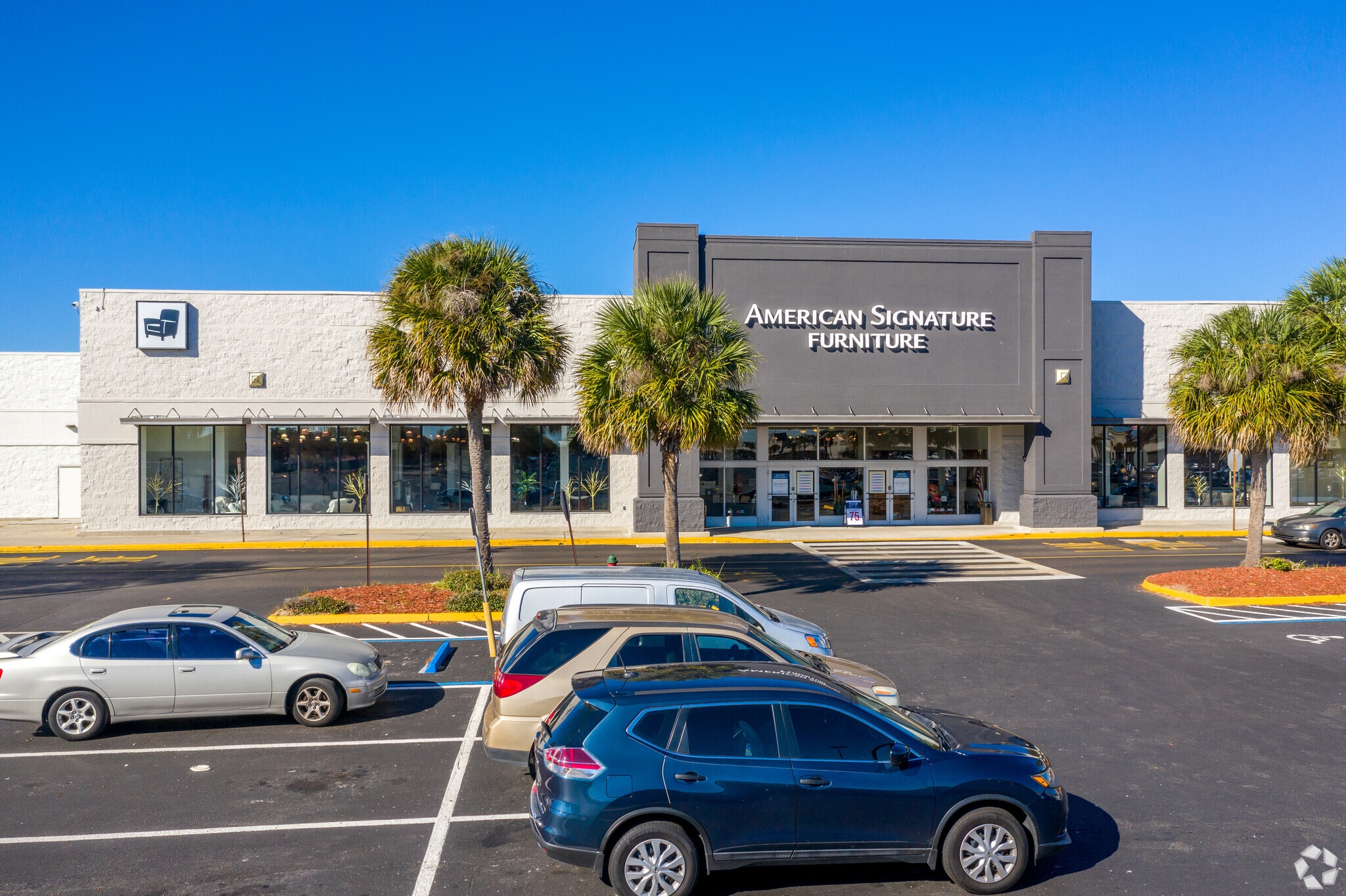 7463 W Colonial Dr, Orlando, FL for Sale