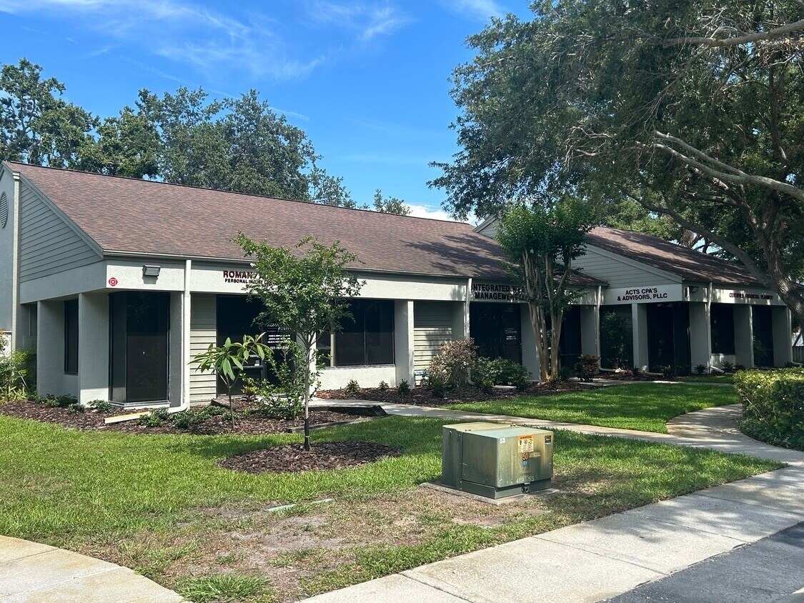 1811 N Belcher Rd, Clearwater, FL for Sale