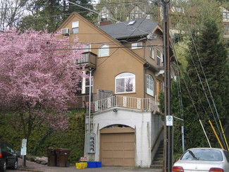 Portland, OR Apartments - 2047 SW 10th Ave