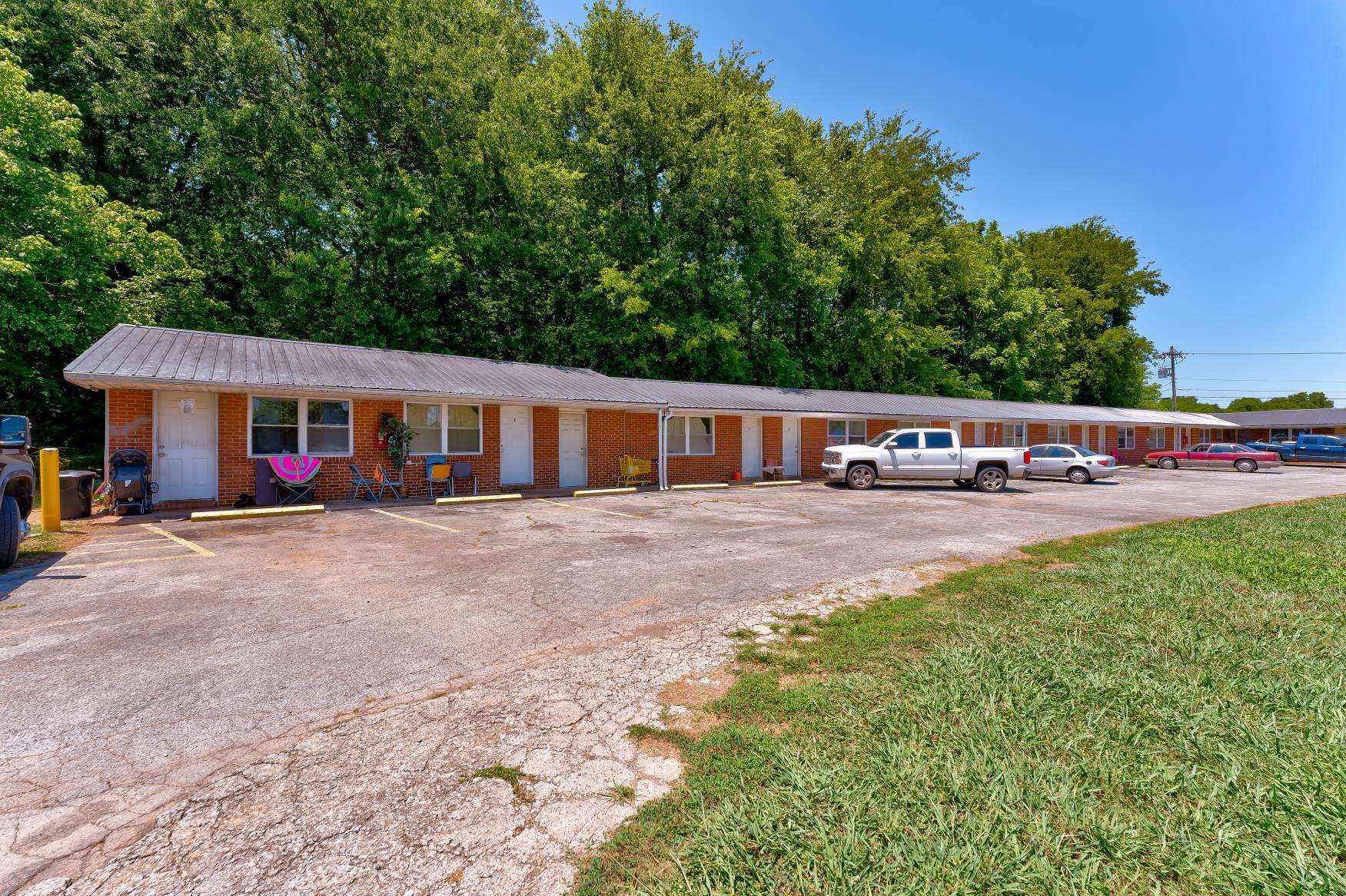 20370 W Lee Hwy, Philadelphia, TN for Sale