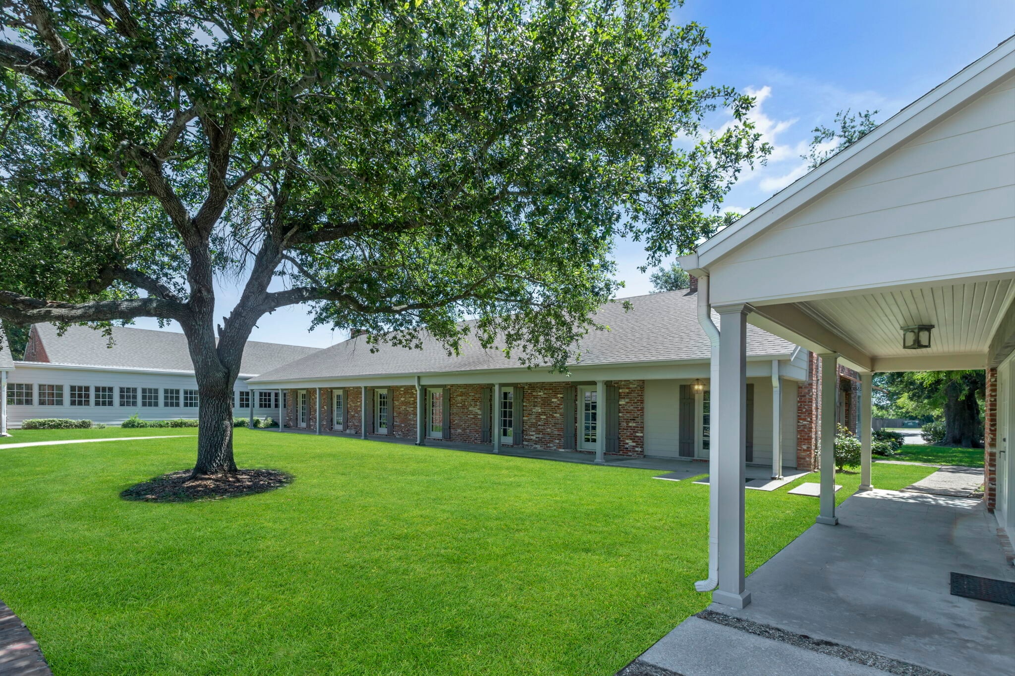 1628 Ryan St, Lake Charles, LA for Rent