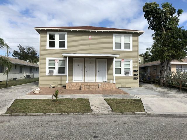 1331 Longwood St, West Palm Beach, FL for Sale