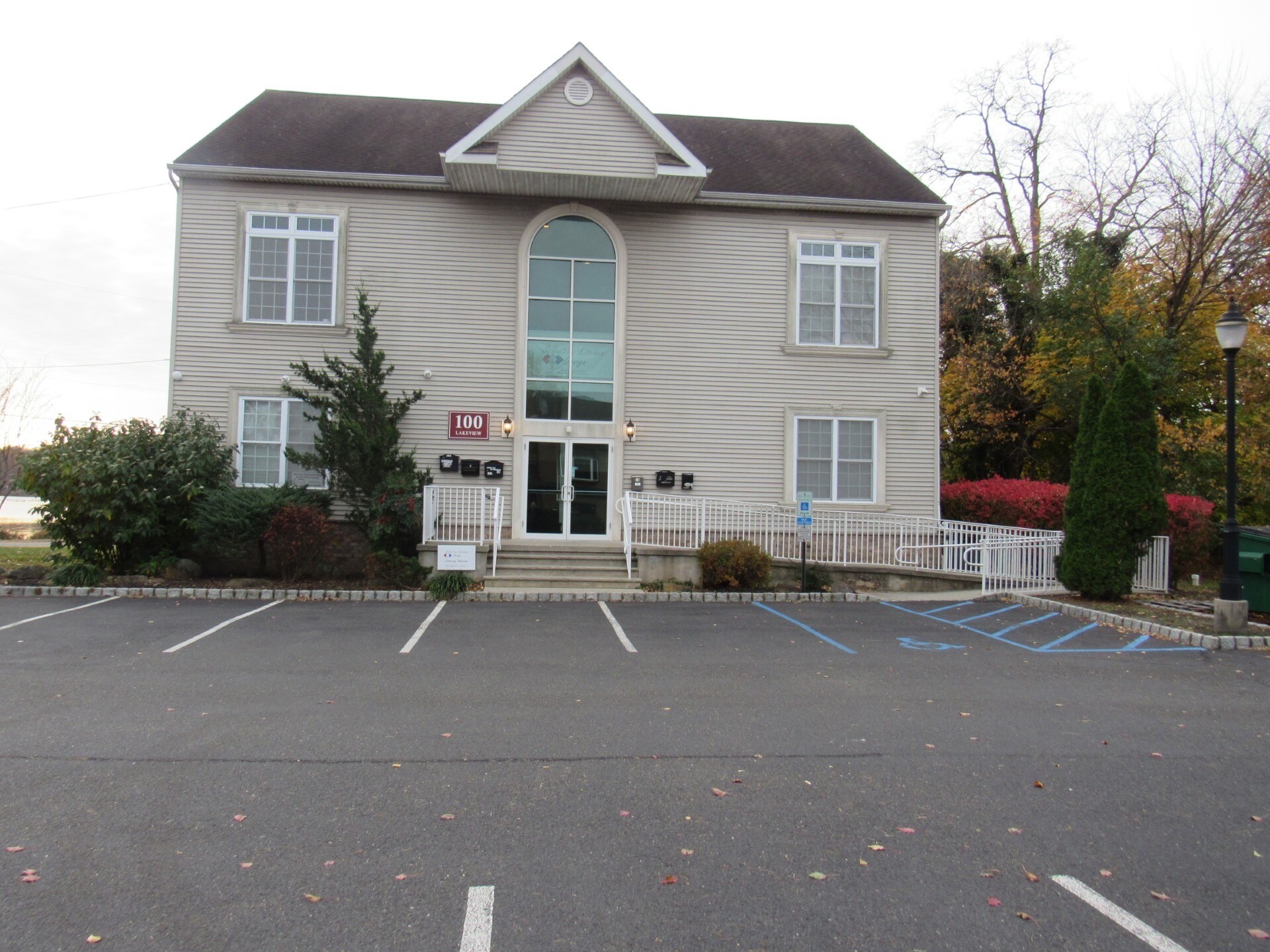 100 Lakeview Ave, Jamesburg, NJ for Rent