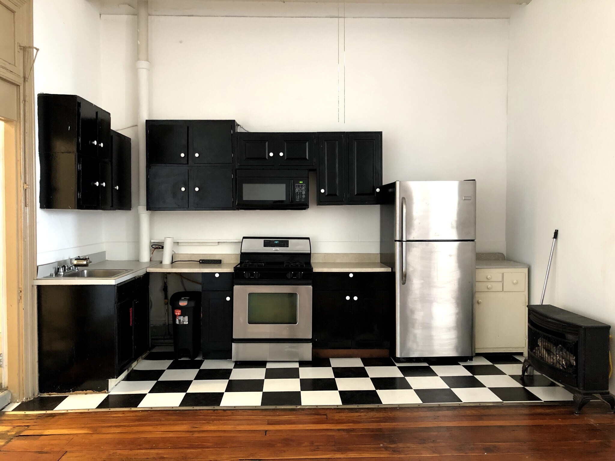 814 N Broad St Philadelphia, PA 19130 MultiFamily Property for Sale