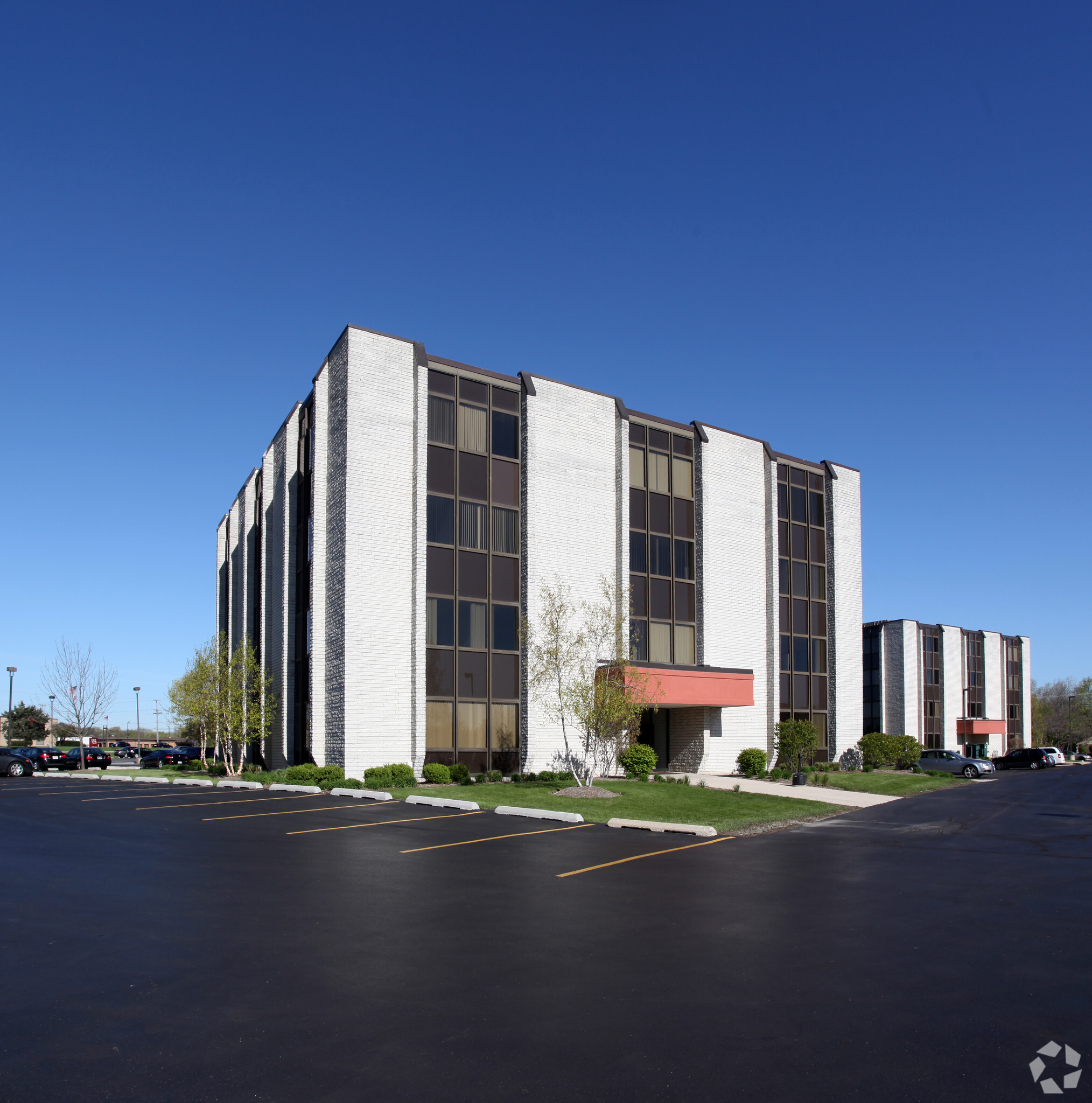 625 Plainfield Rd, Willowbrook, IL for Rent