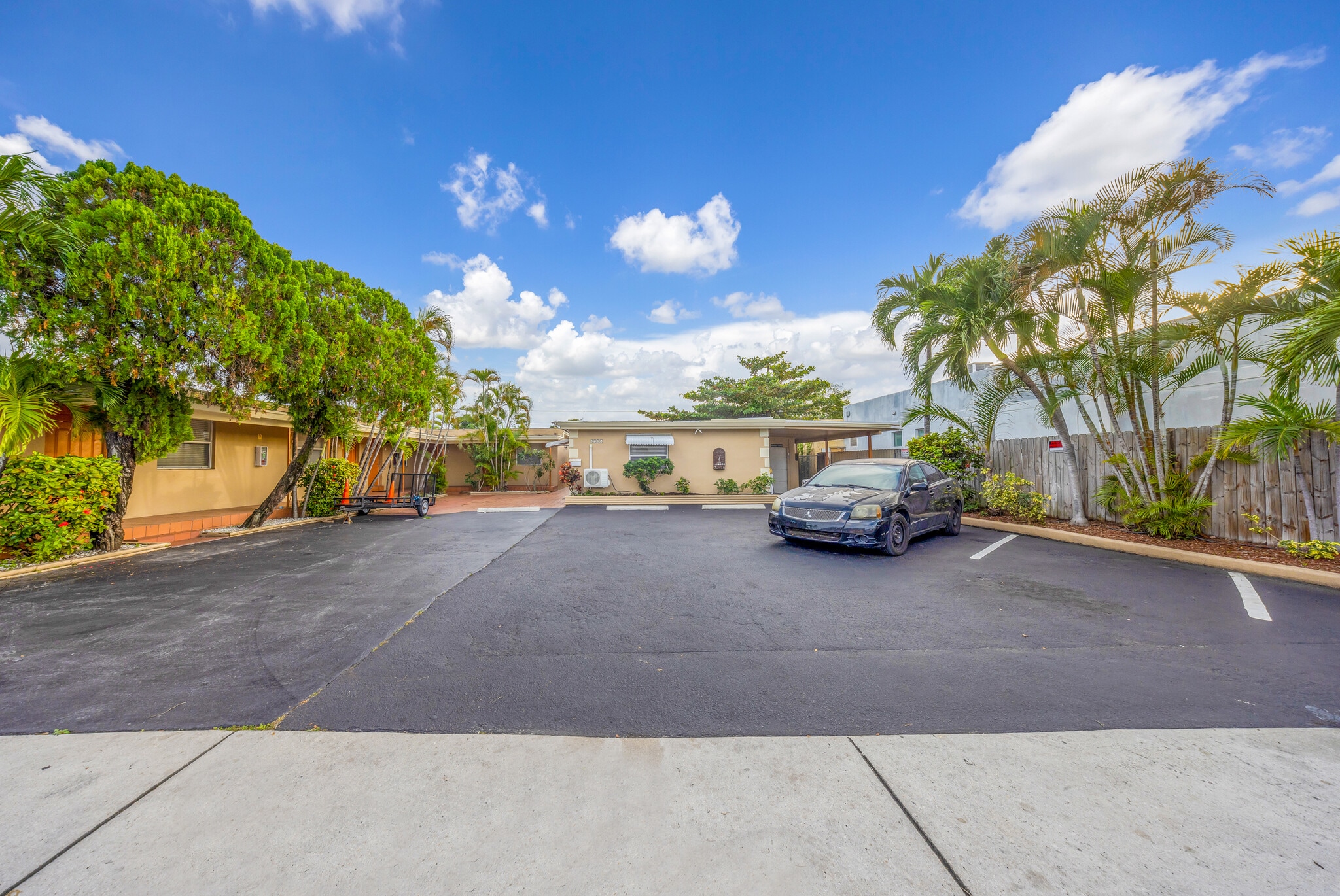 6124 Pembroke Rd, Miramar, FL for Sale