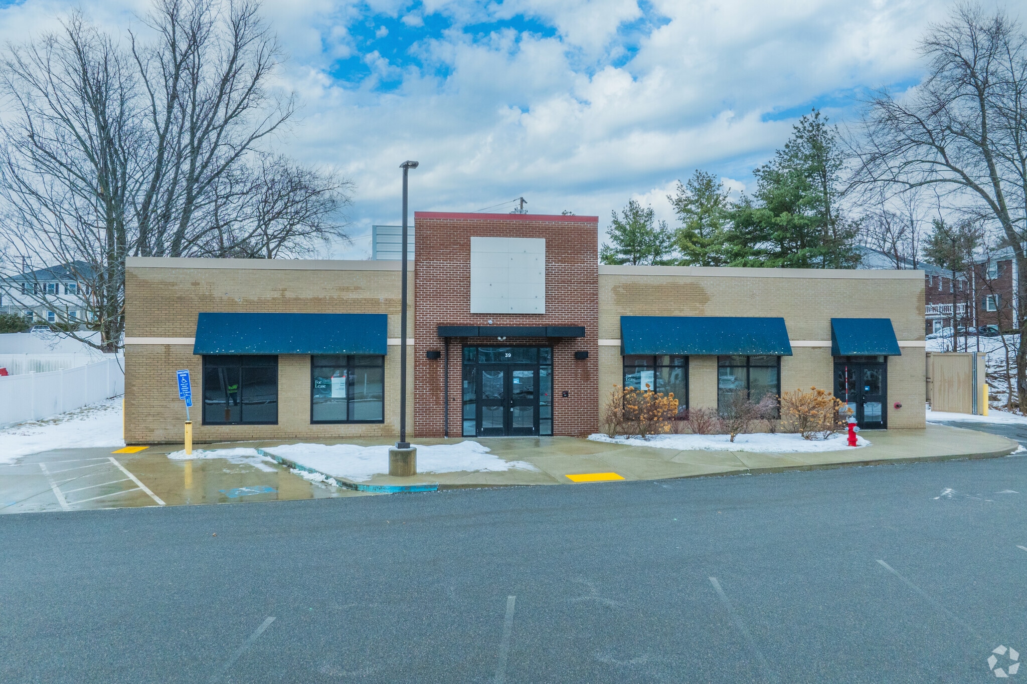 39 Chelmsford St, Chelmsford, MA for Rent