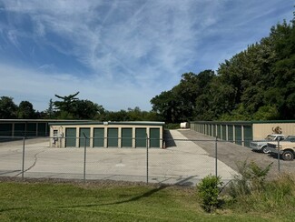 Cedar Rapids, IA Self-Storage Facilities - 1005 43rd St SE