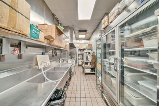 Tustin, CA Retail - 14520 Newport Ave