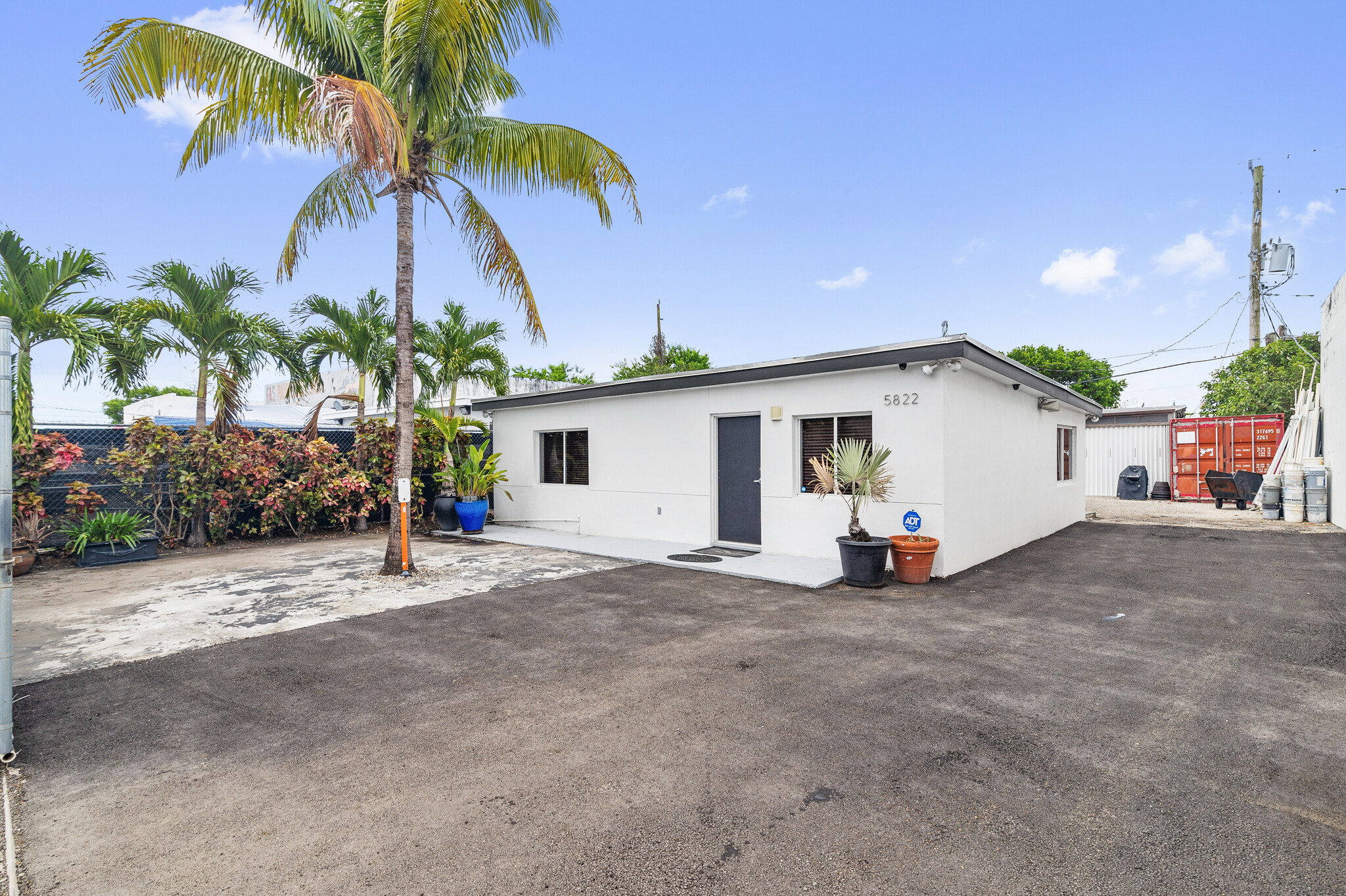 5822 Dewey St, Hollywood, FL for Rent