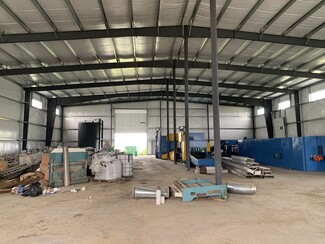 Industrial Property With 2 Freestanding