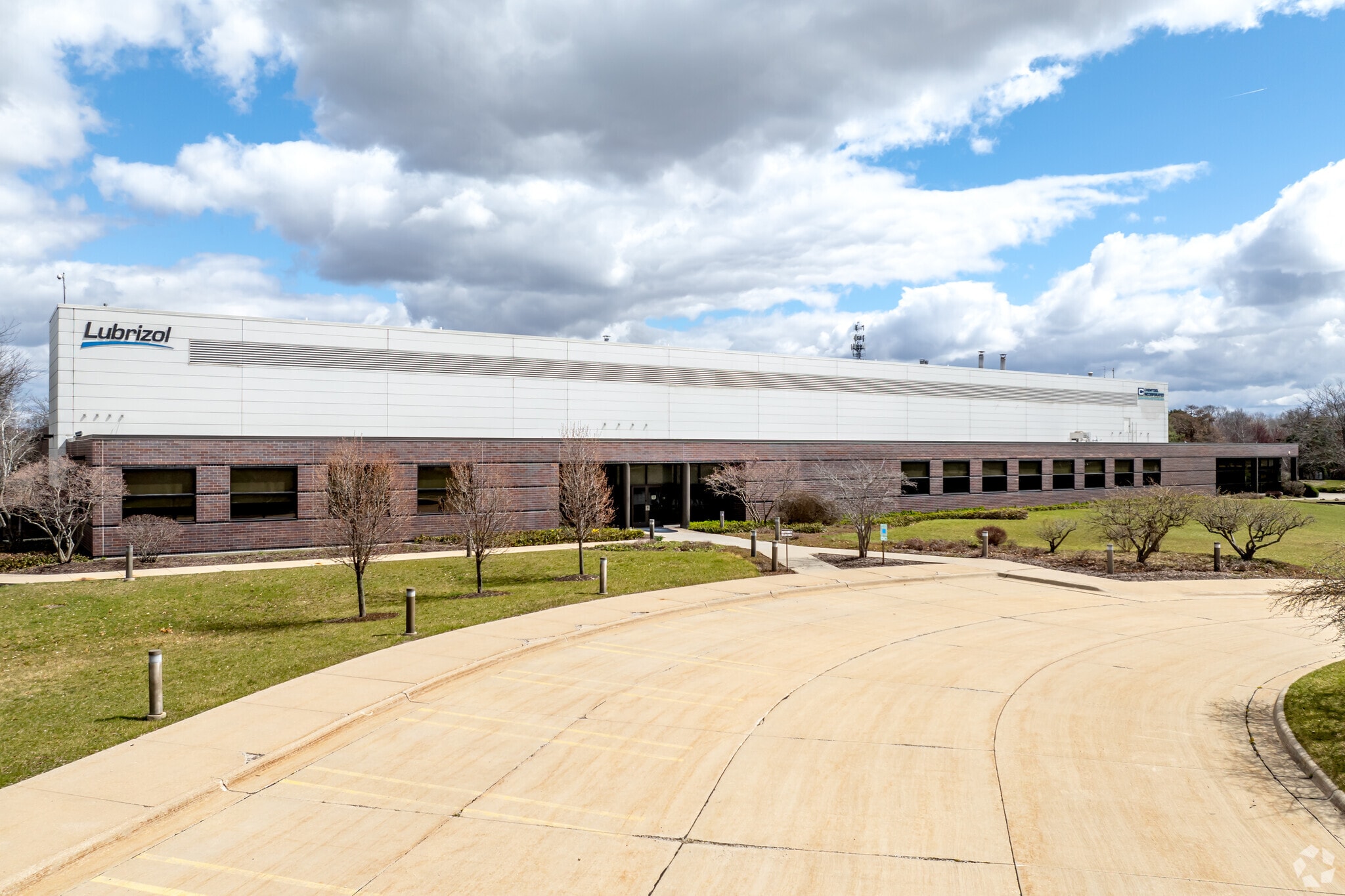 801 W Rockton Rd Rockton, IL 61072 Flex Property for Sale on