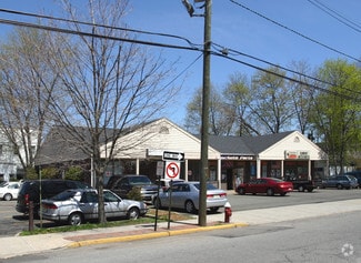 44 Dumont Ave