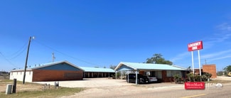 Lockney, TX Hospitality - 605 W. U.S. Hwy 70