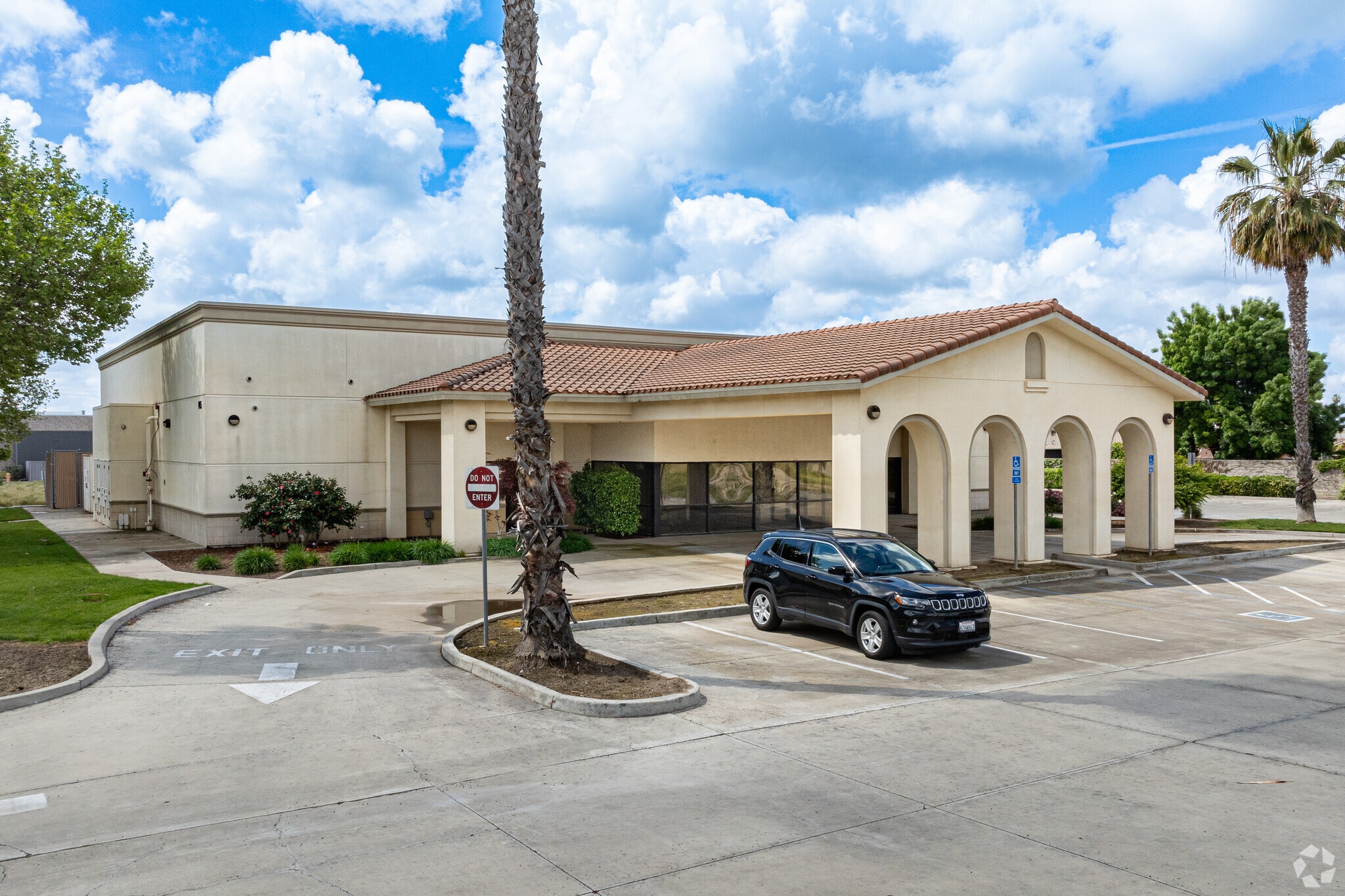 145 S Newmark Ave, Parlier, CA for Sale