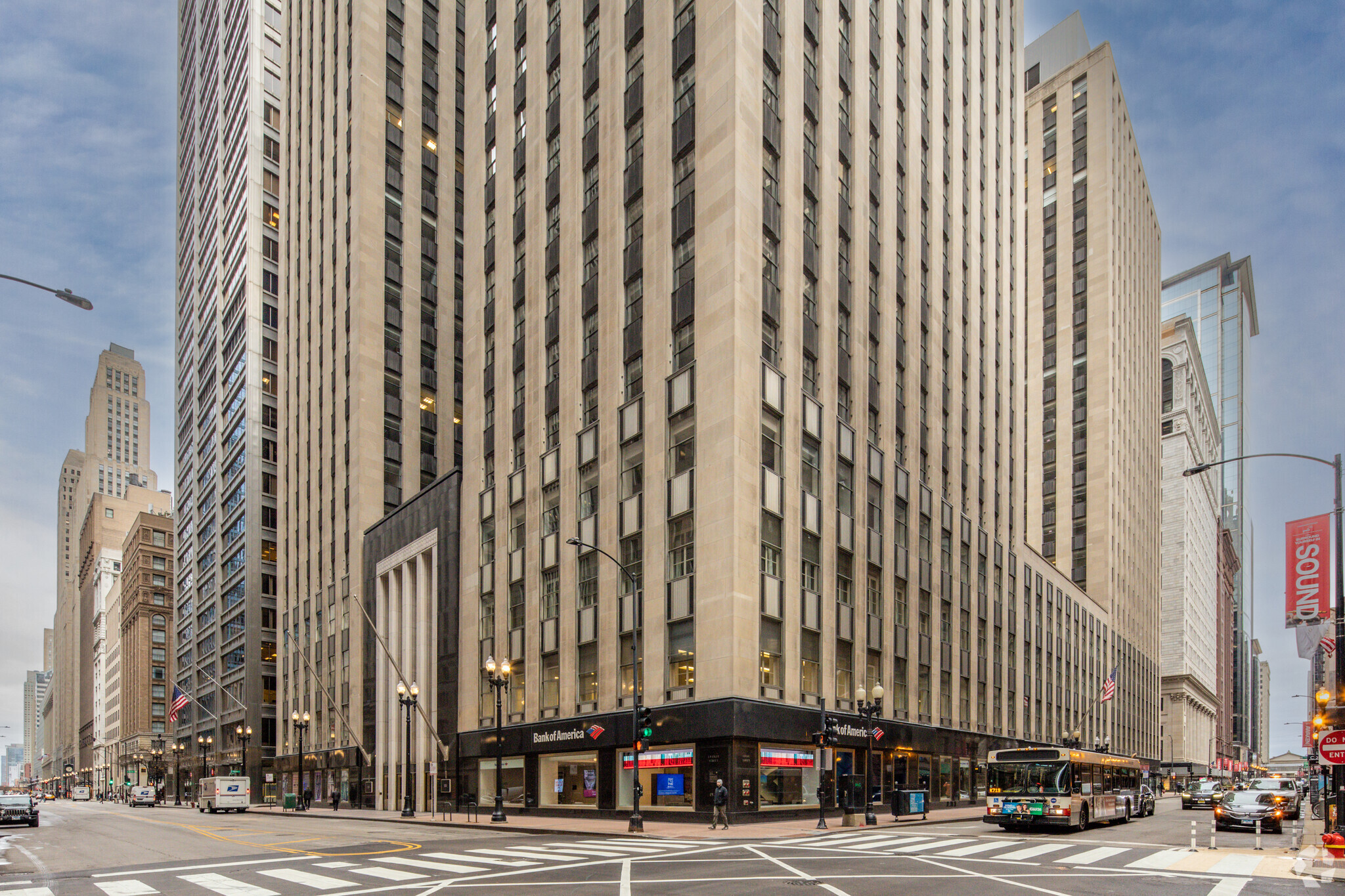 135 S LaSalle St, Chicago, IL for Rent