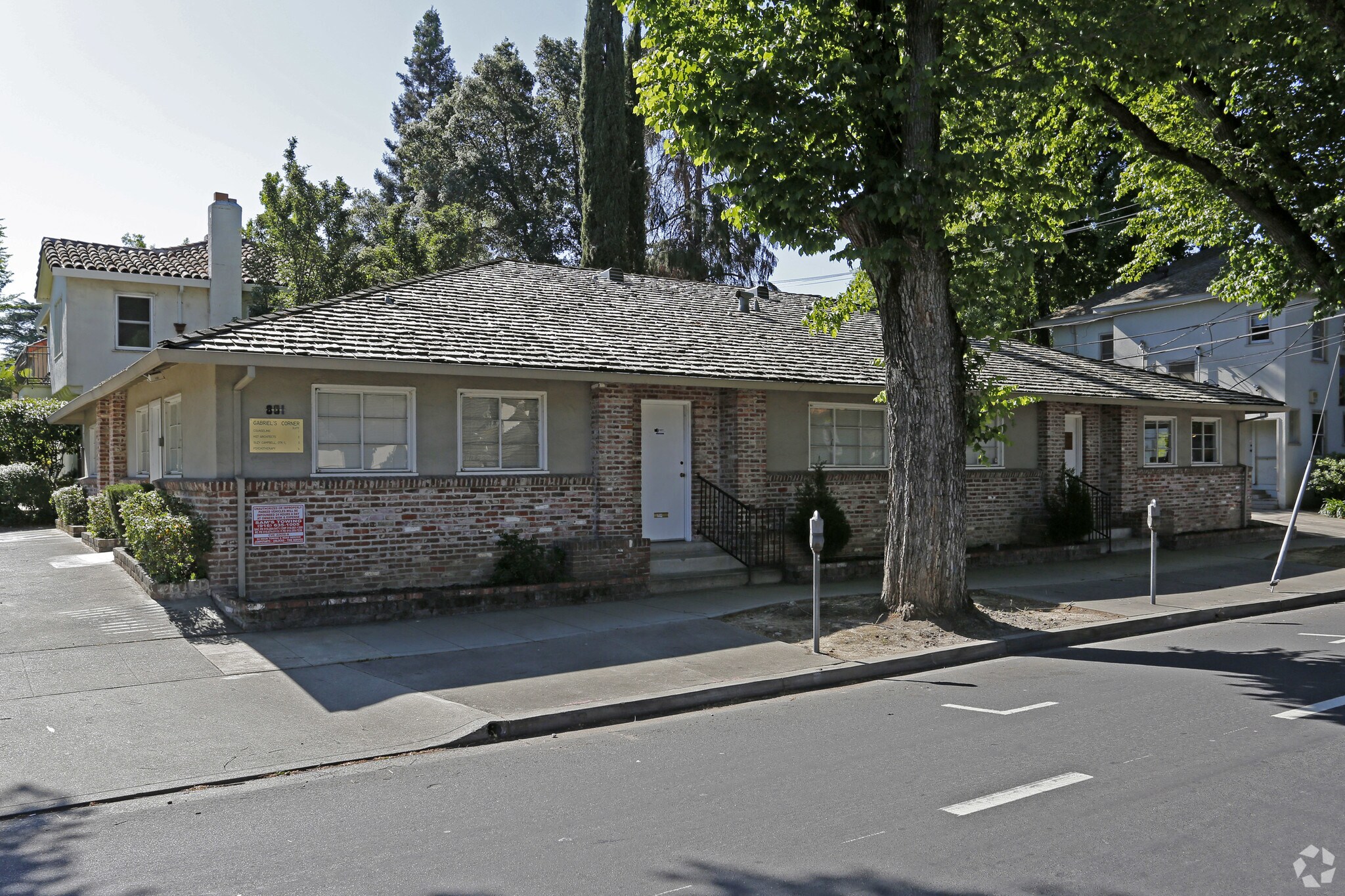 801 Alhambra Blvd, Sacramento, CA for Rent