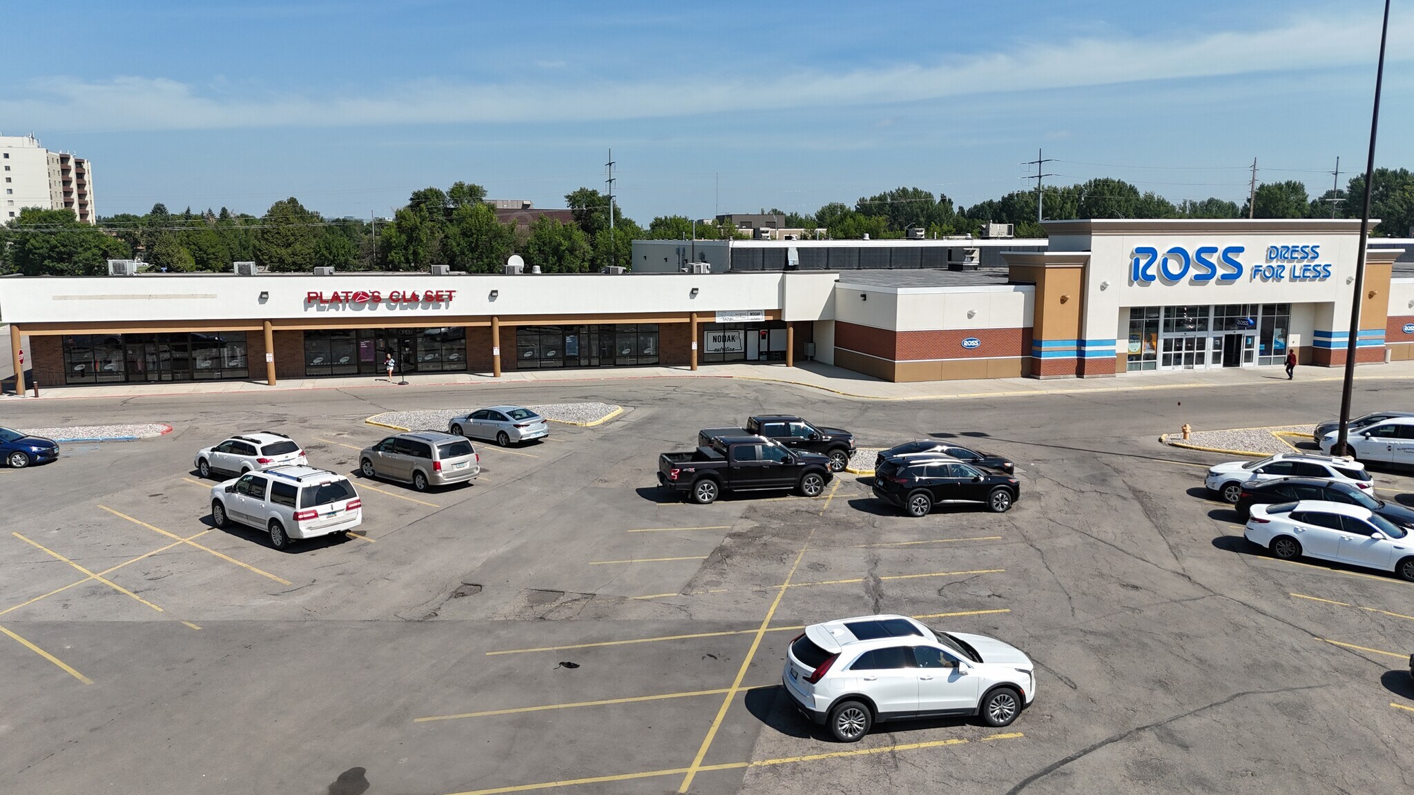 2500 S Columbia Rd, Grand Forks, ND for Sale