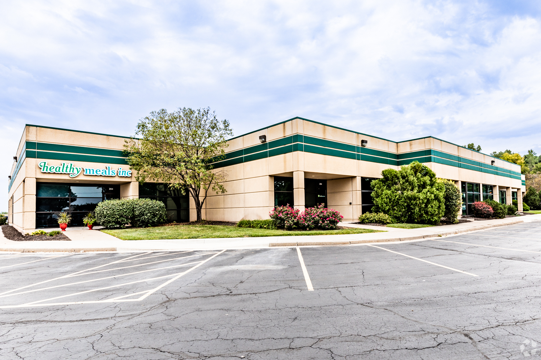 200-226 NW Platte Valley Dr, Riverside, MO for Rent