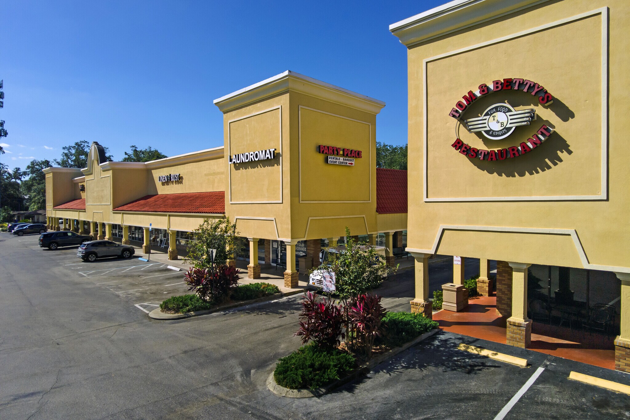2106-2186 Park Ave, Orange Park, FL for Rent