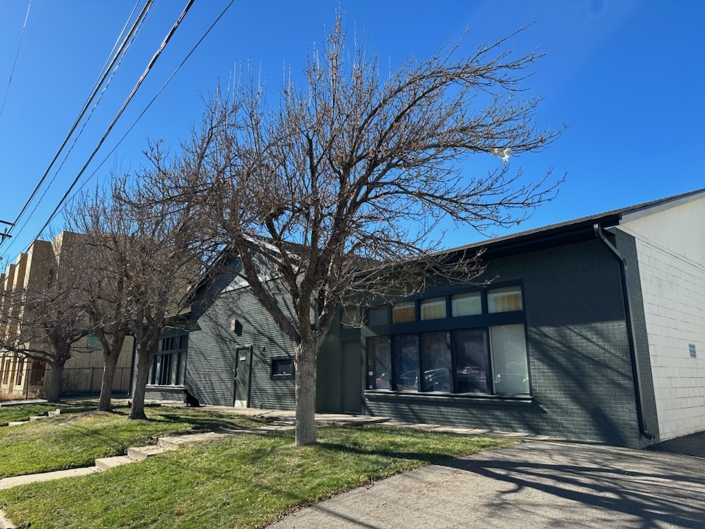 3839 Newport St, Denver, CO for Sale