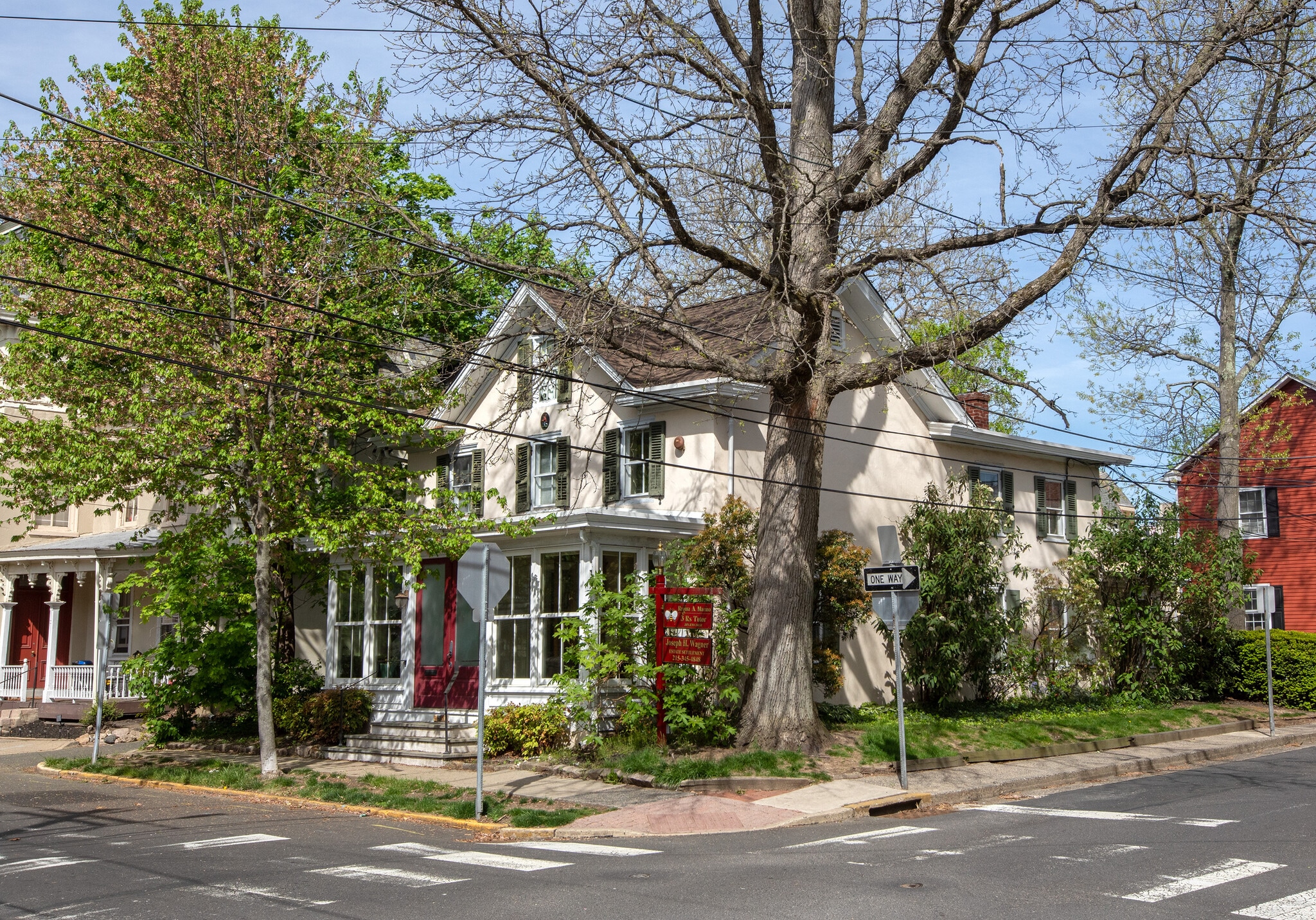 69 E Oakland Ave, Doylestown, PA for Sale