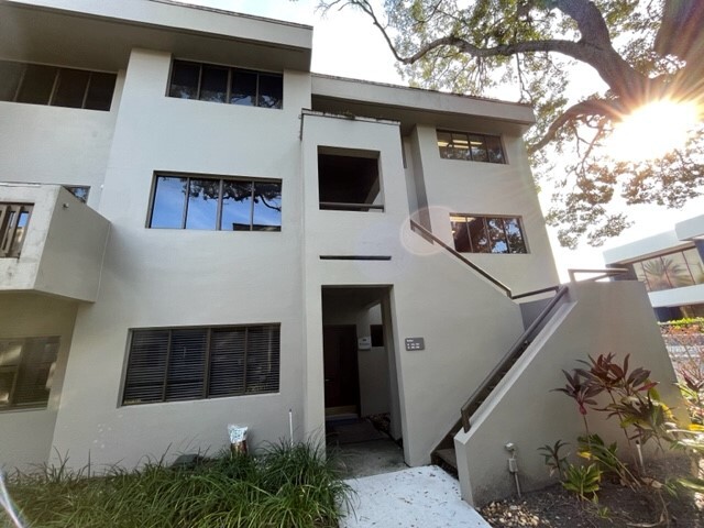 3333 W Kennedy Blvd, Tampa, FL for Rent