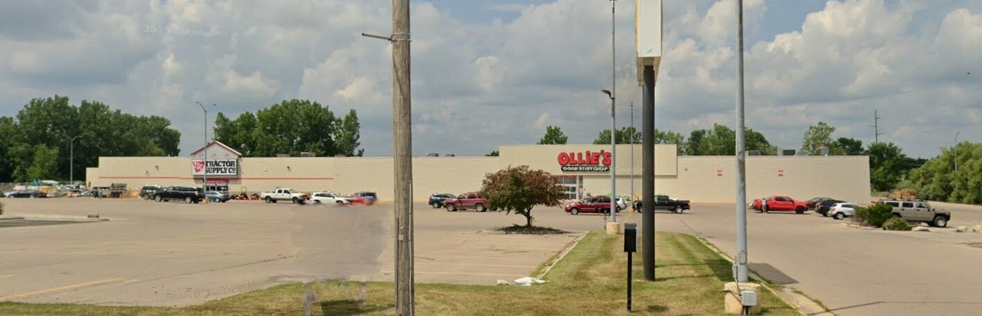 1755 Wright Ave, Alma, MI for Rent