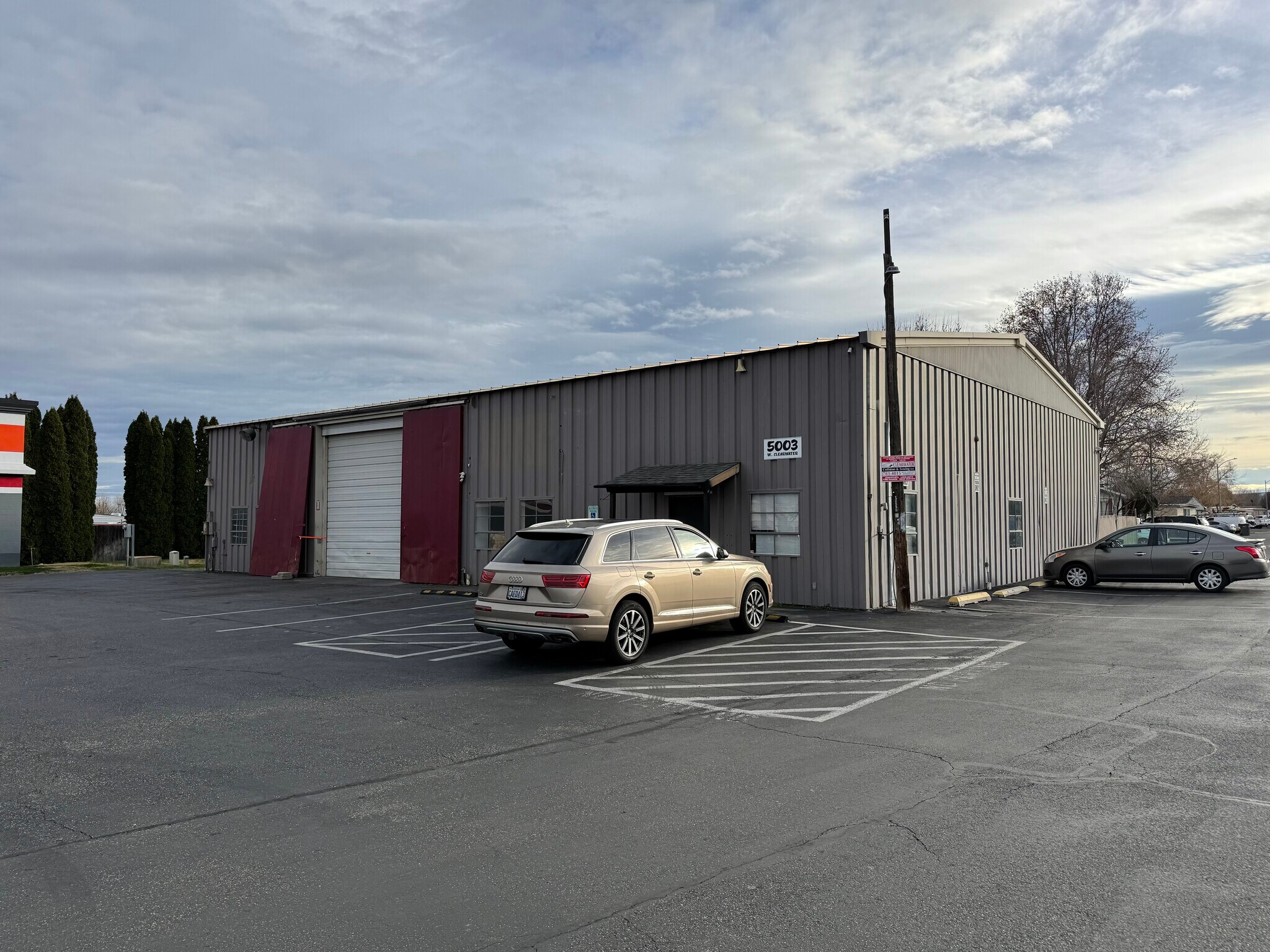 5003 W Clearwater Ave, Kennewick, WA for Rent